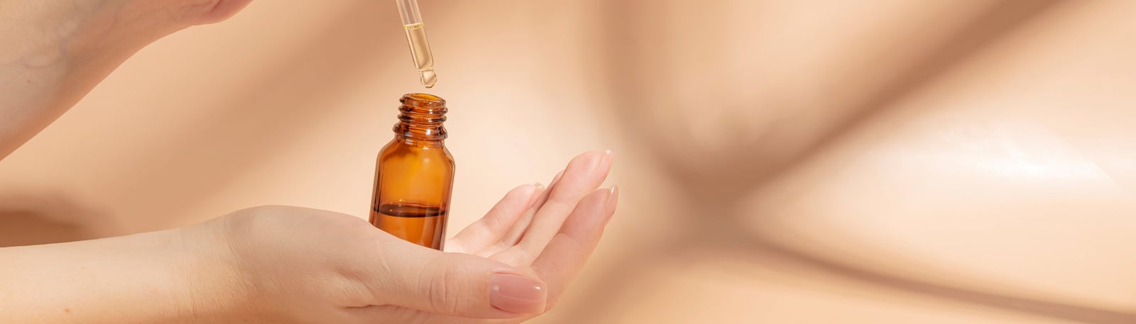 Hudterapeuten testar serum