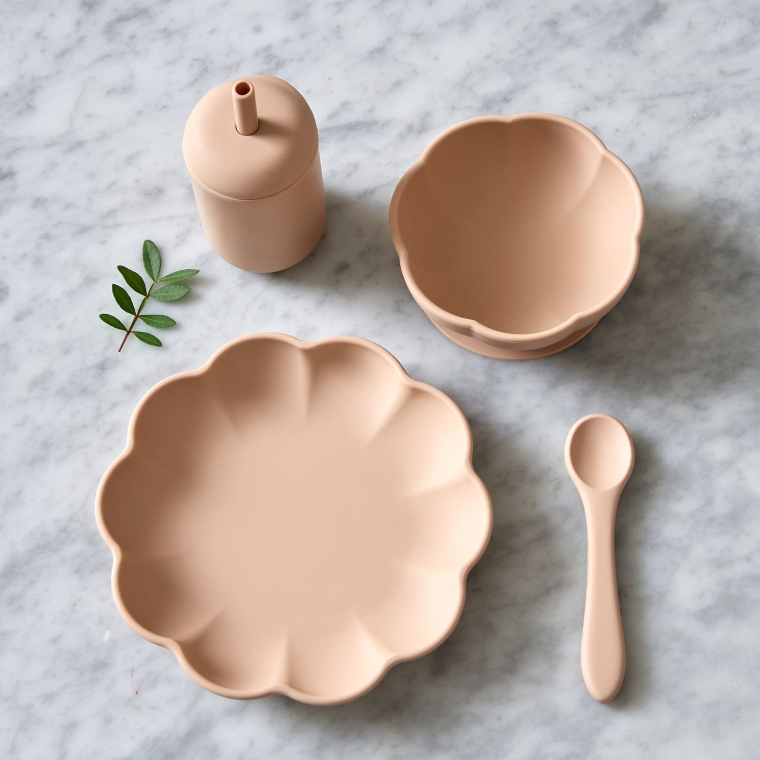 Jack o Juno Little Poppy Dining Set Oatmeal