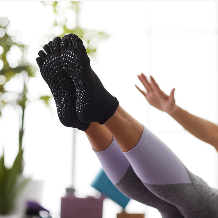 Gaiam Grippy Yoga Socks Small/Medium