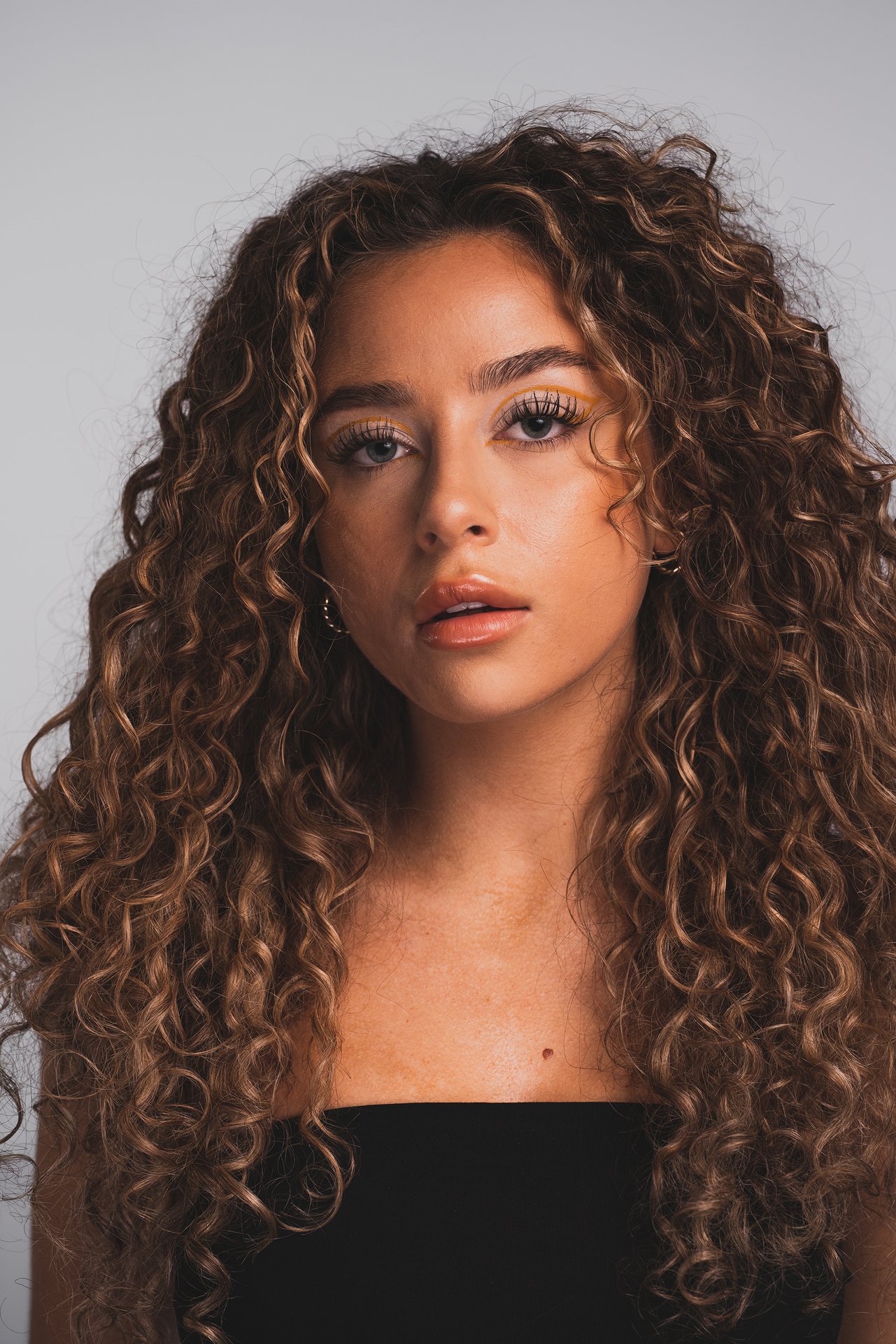 LOWD The First Letter Eyeshadow Palette