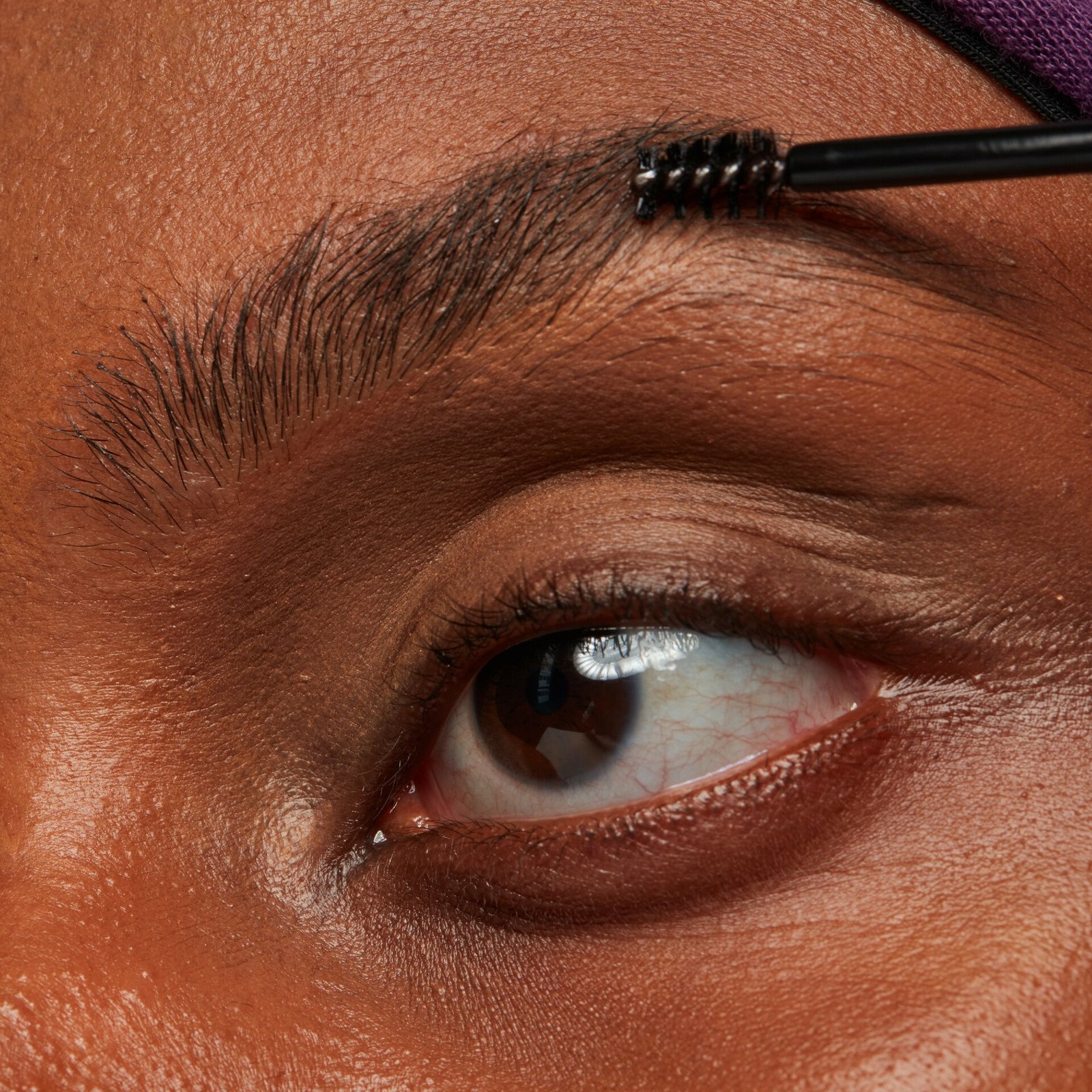 NYX Professional Makeup The Brow Glue Instant Styler 4 Dark Brown 5g