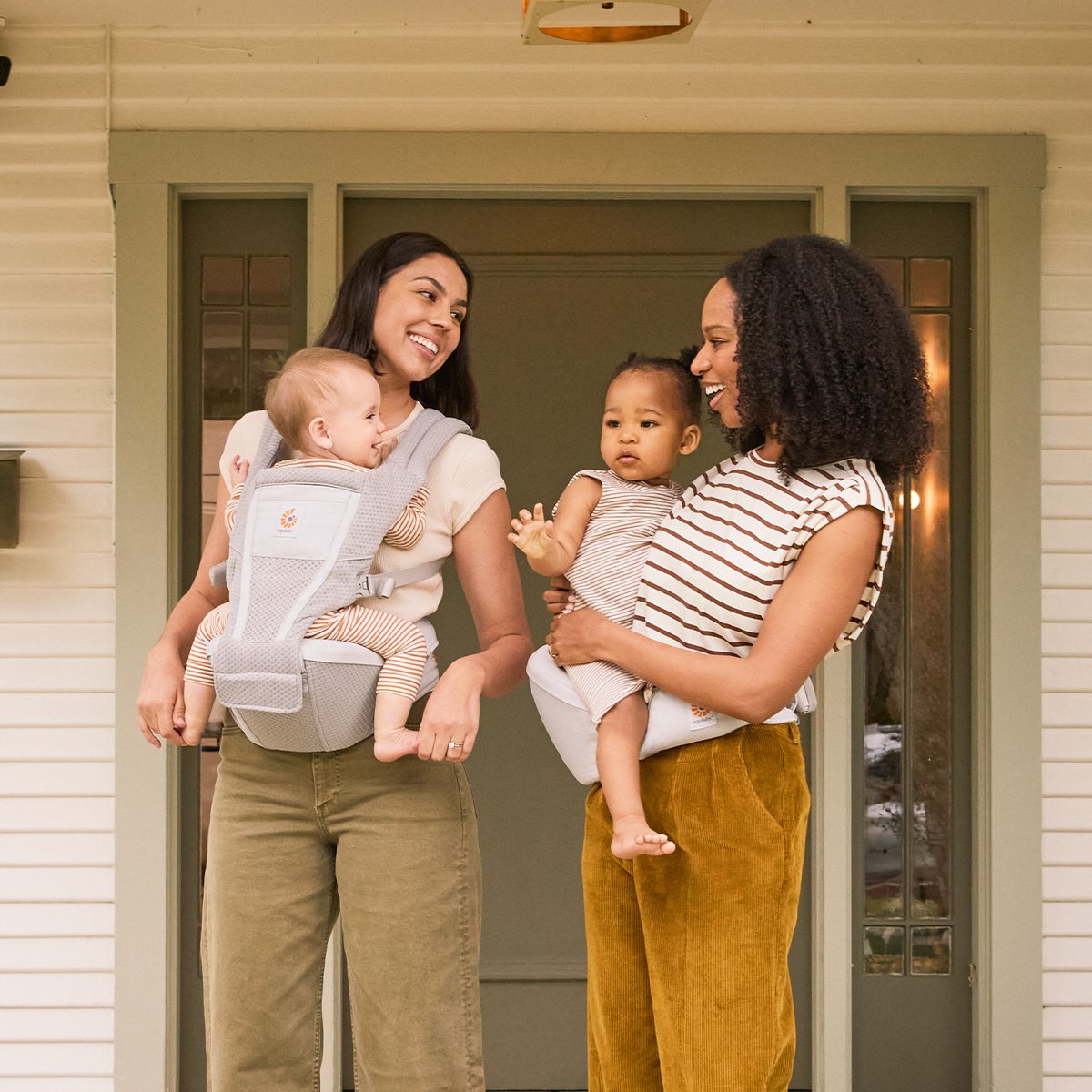 Ergobaby Alta Höftbärsele Pärlgrå