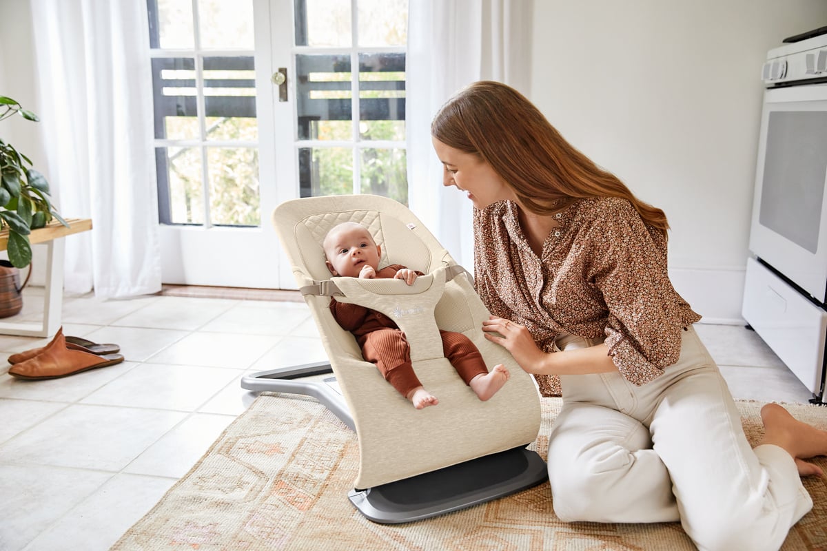 Ergobaby Evolve 3-i-1 Babysitter Cream