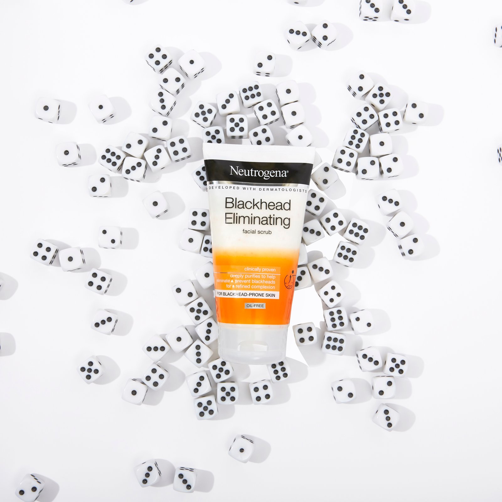 Neutrogena Blackhead Eliminating Facial Scrub 150 ml