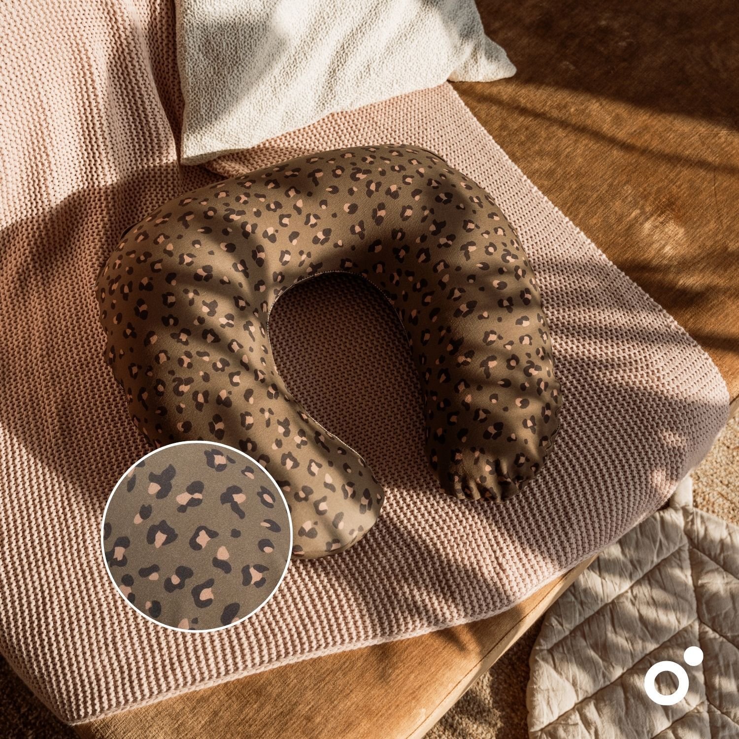 Doomoo Amningskudde Mörk Leopard