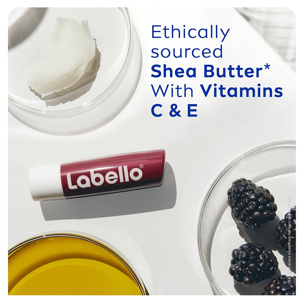 Labello Läppbalsam Blackberry Shine Lip Balm 4,8 g