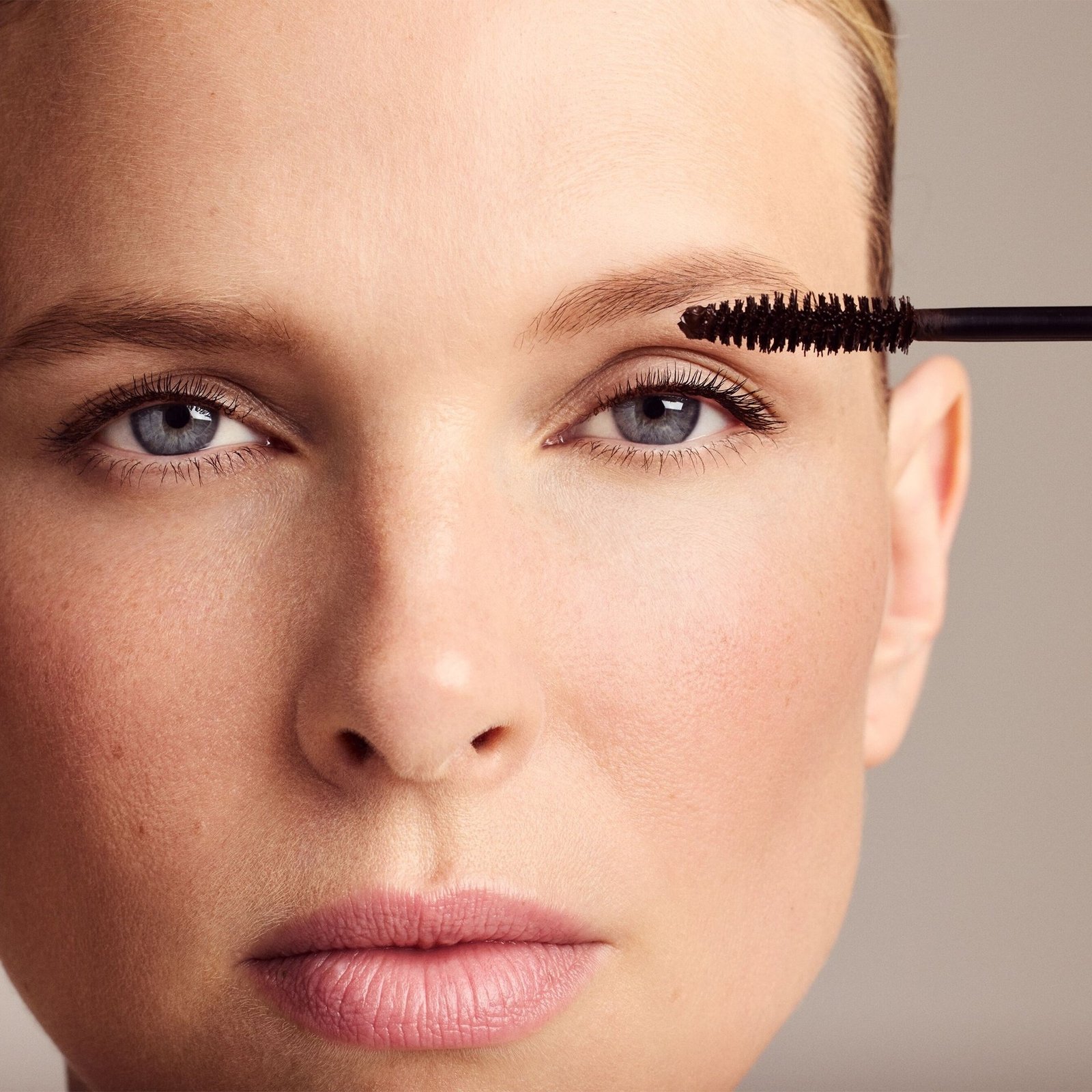 Dr. Hauschka Long Lasting Mascara 02 Brown 8 ml