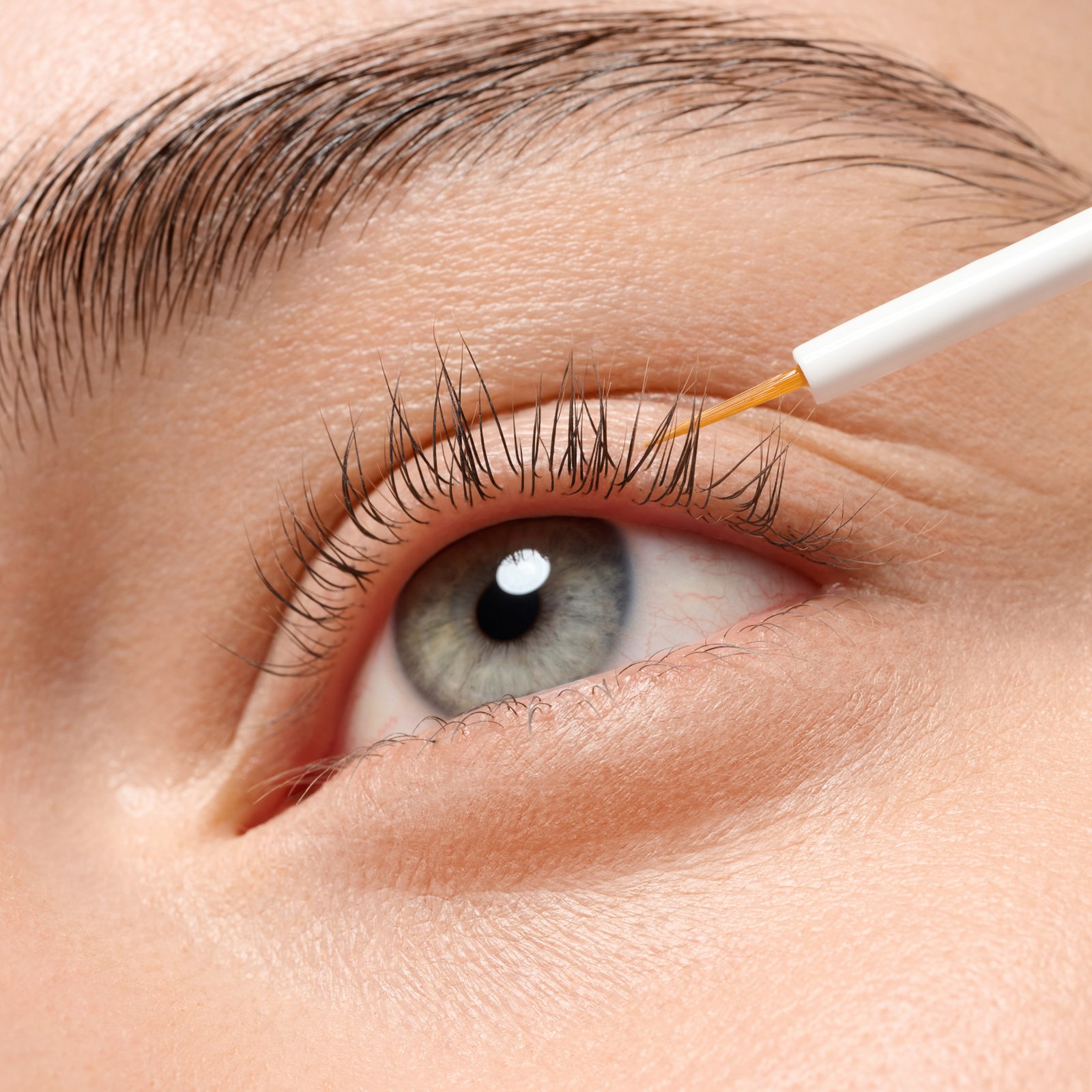 essence What The Length! Lash Growth Serum 4 ml