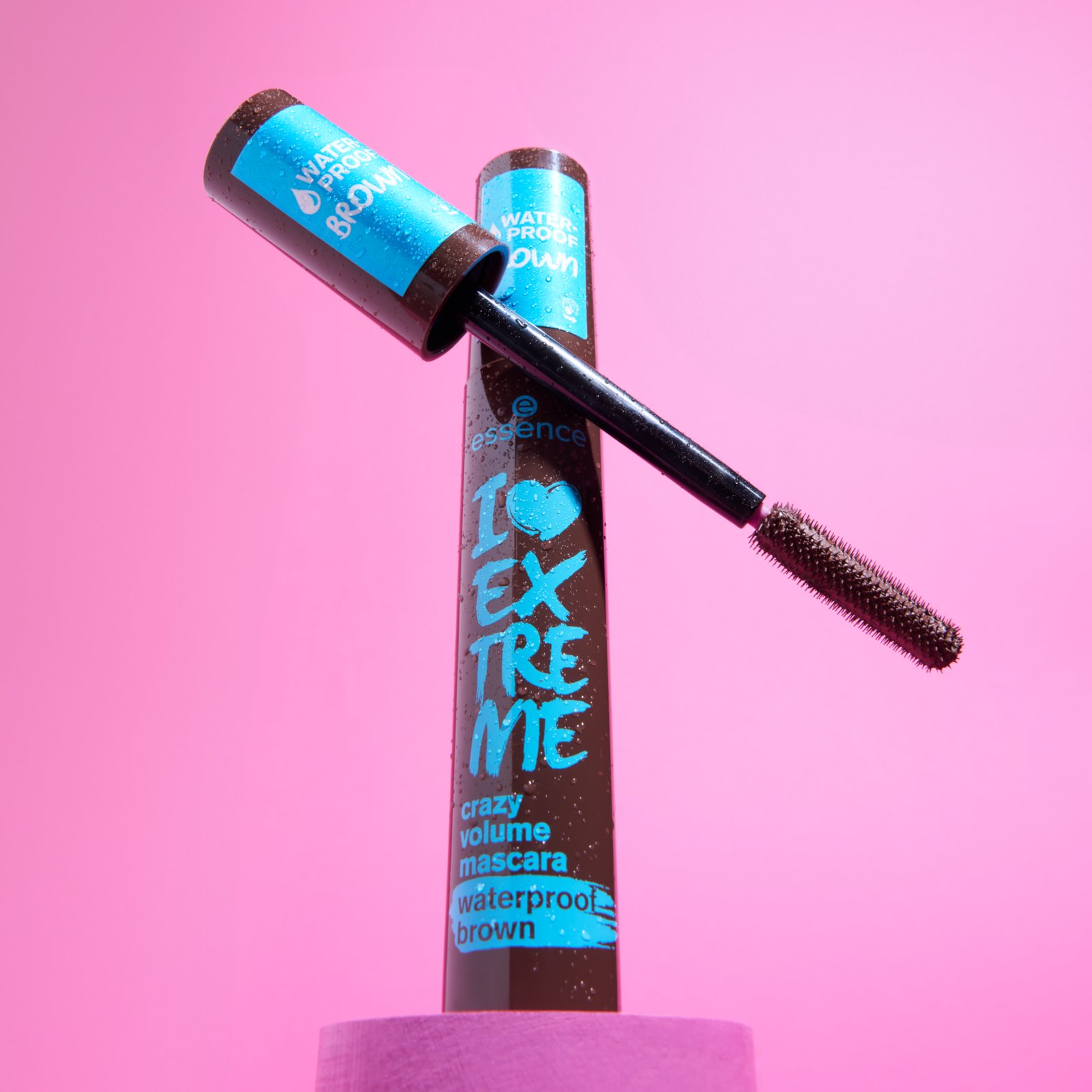 essence I LOVE EXTREME Crazy Volume Mascara Waterproof Brown 01