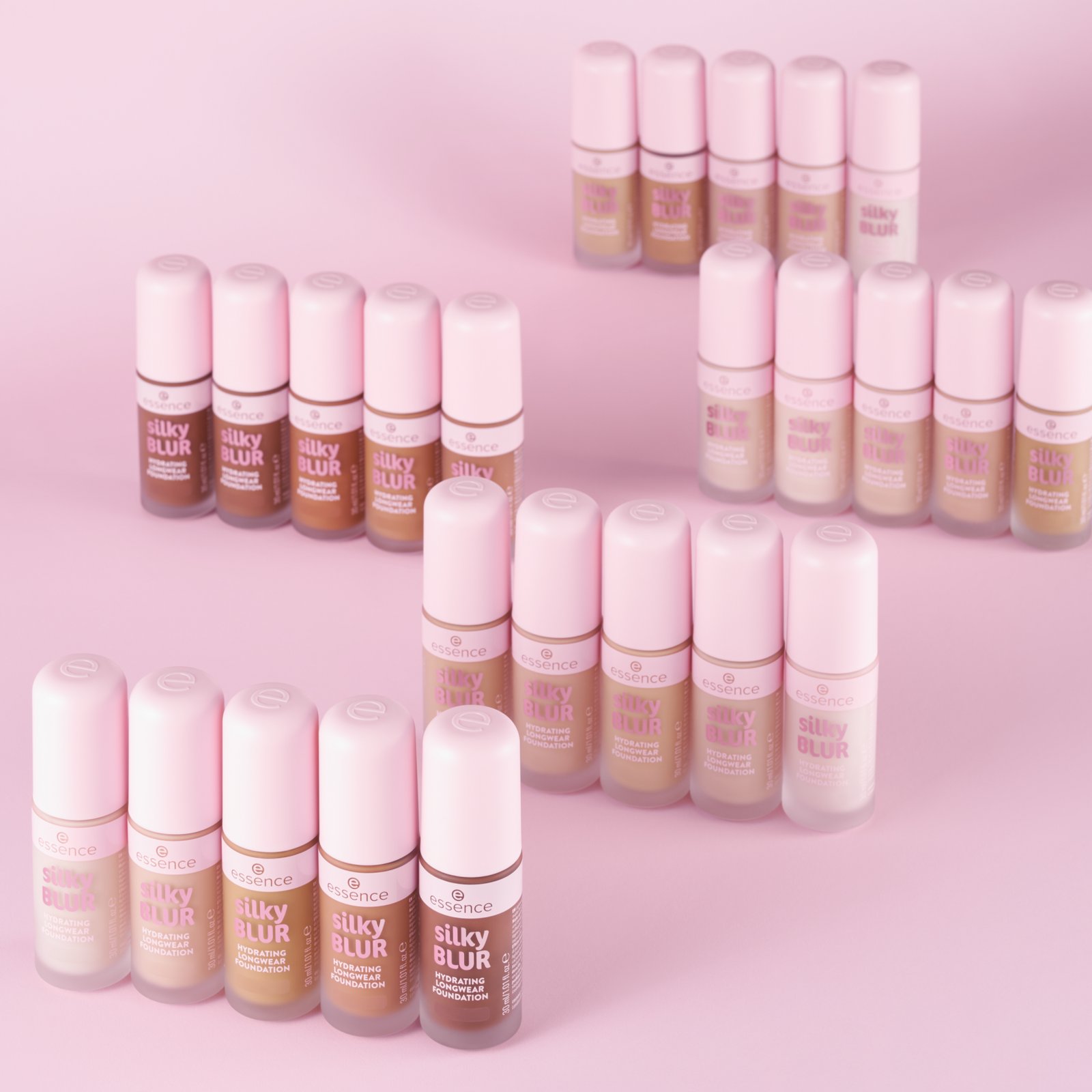 essence Silky Blur Hydrating Longwear Foundation 120 30 ml