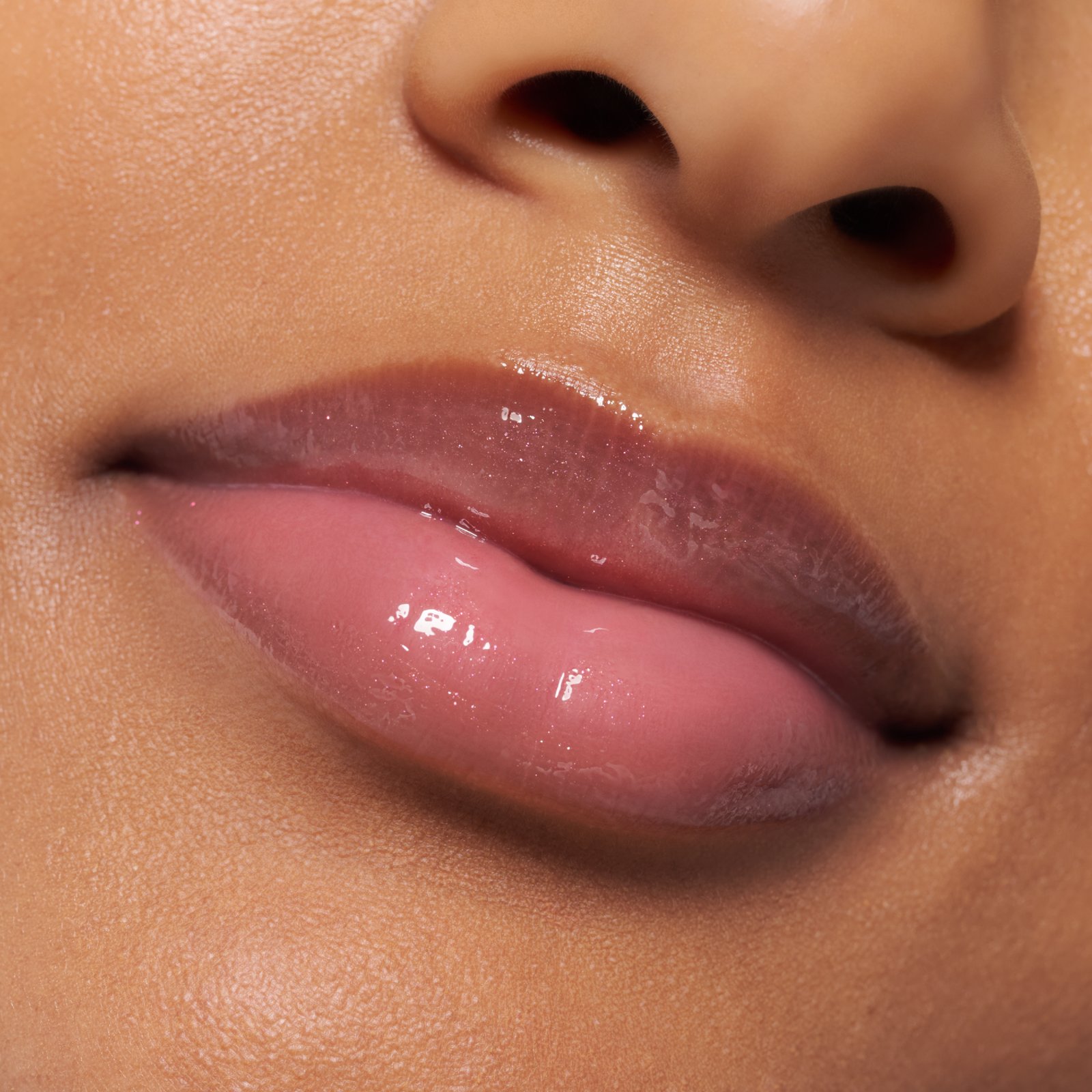 essence The Super Peptide Glossy Lip Treatment 05