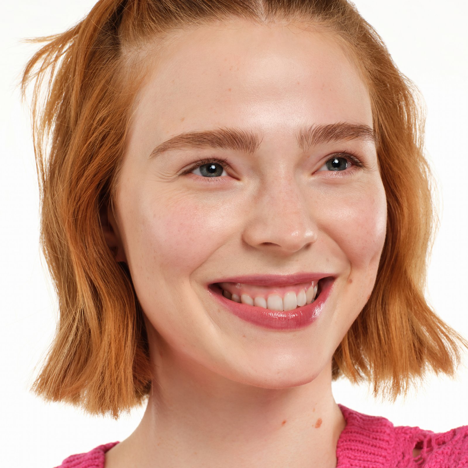 essence The Super Peptide Glossy Lip Treatment 06