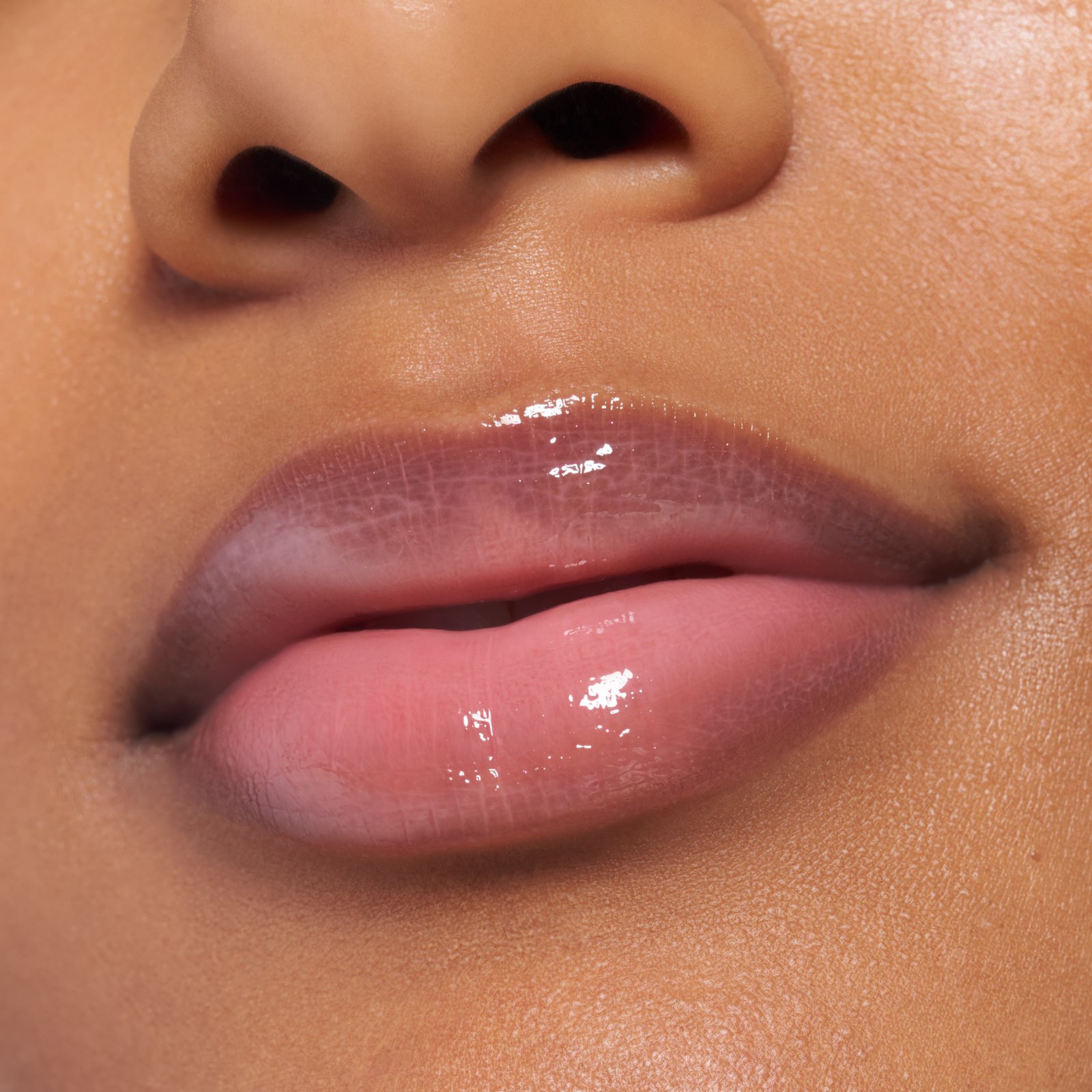 essence The Super Peptide Glossy Lip Treatment 07