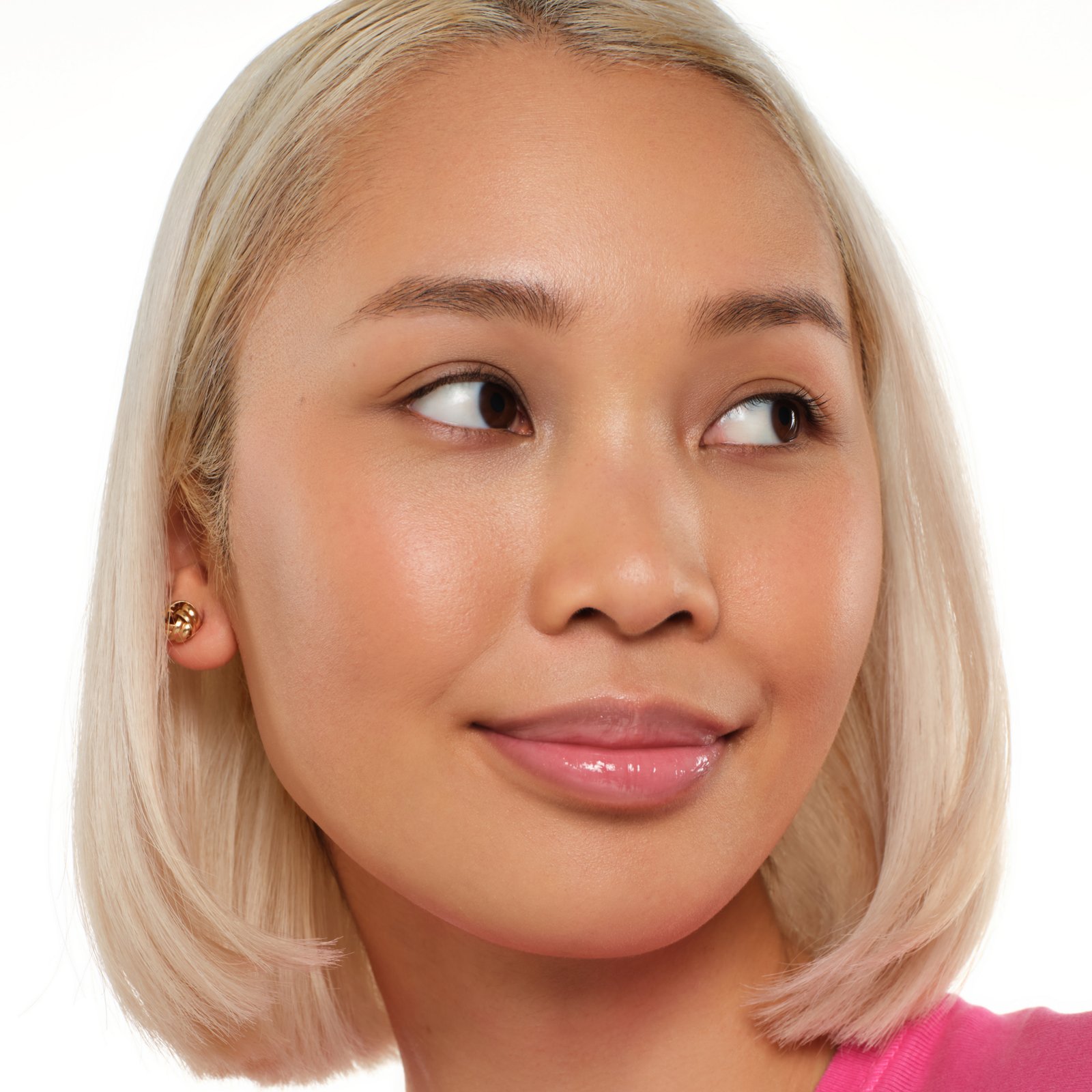 essence The Super Peptide Glossy Lip Treatment 07