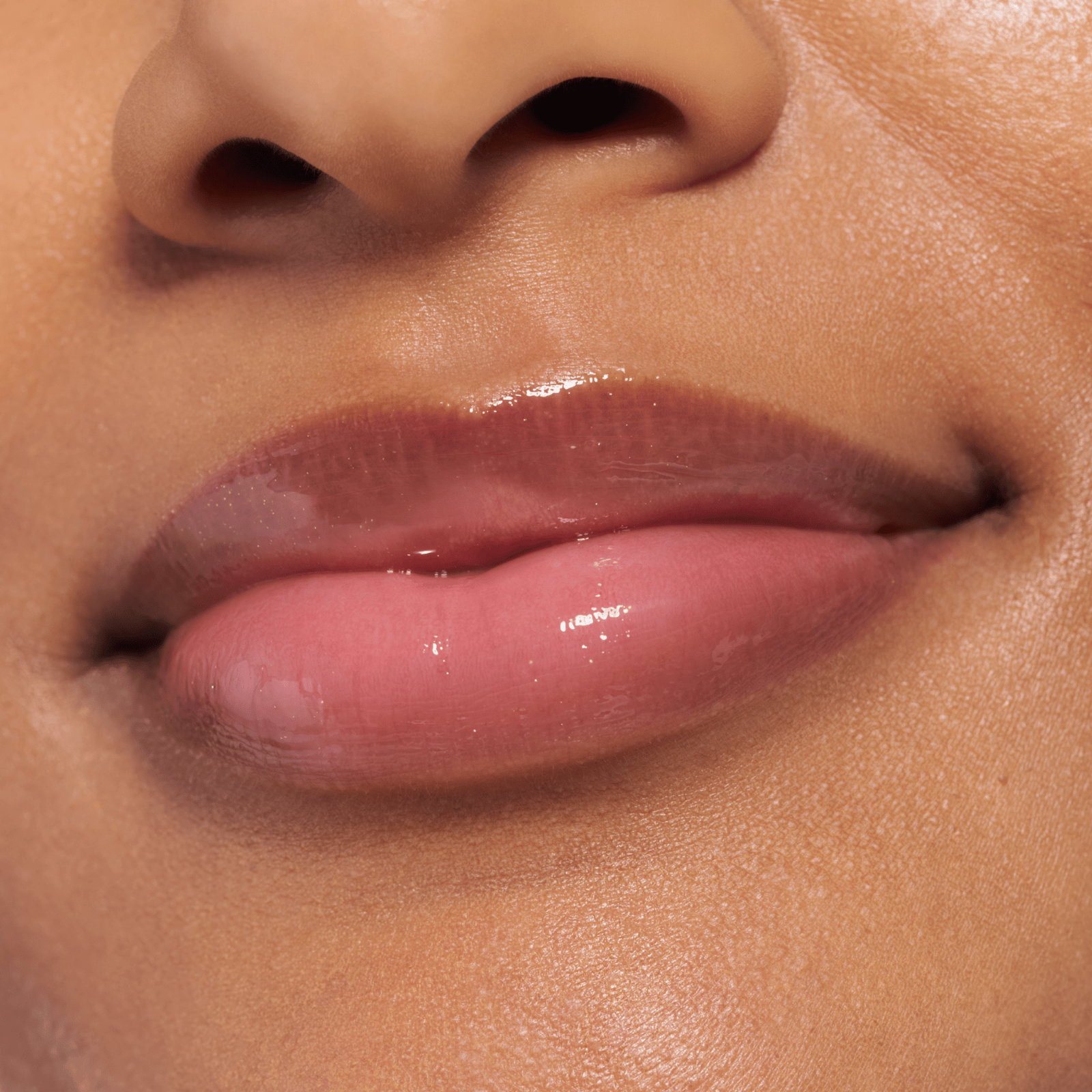 essence Juicy Bomb Shiny Lipgloss 109