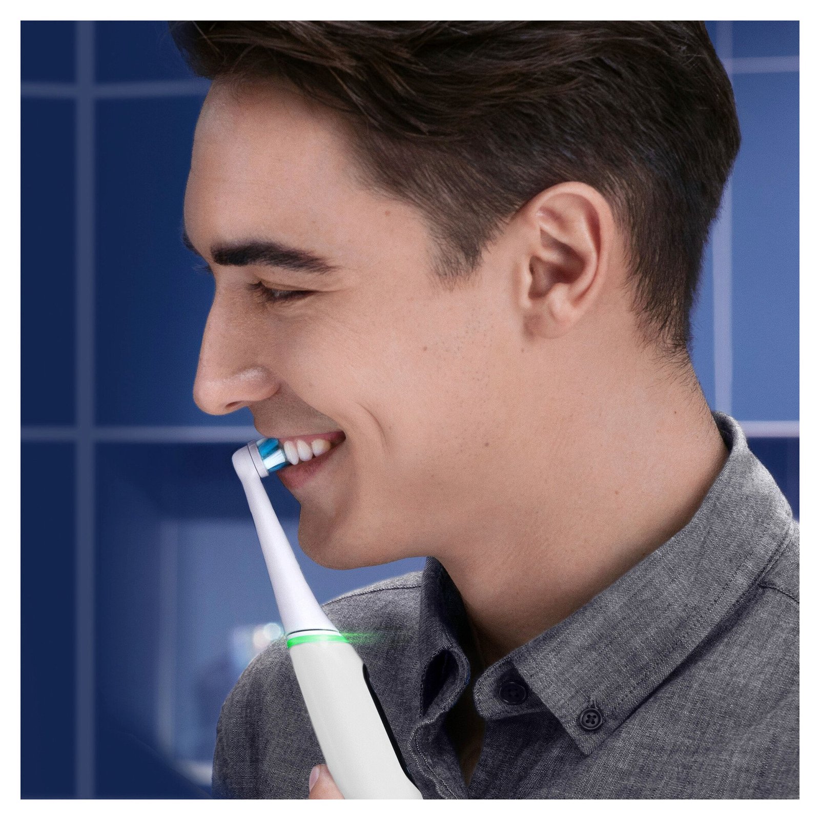 Oral-B iO 6S White Eltandborste Designed By Braun 1 st