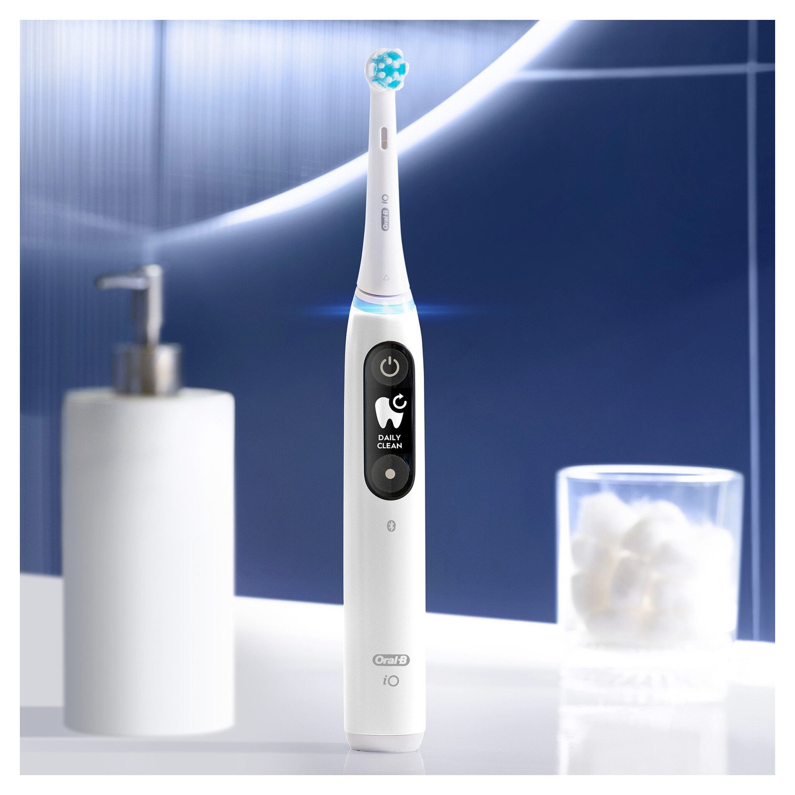 Oral-B iO 6S White Eltandborste Designed By Braun 1 st