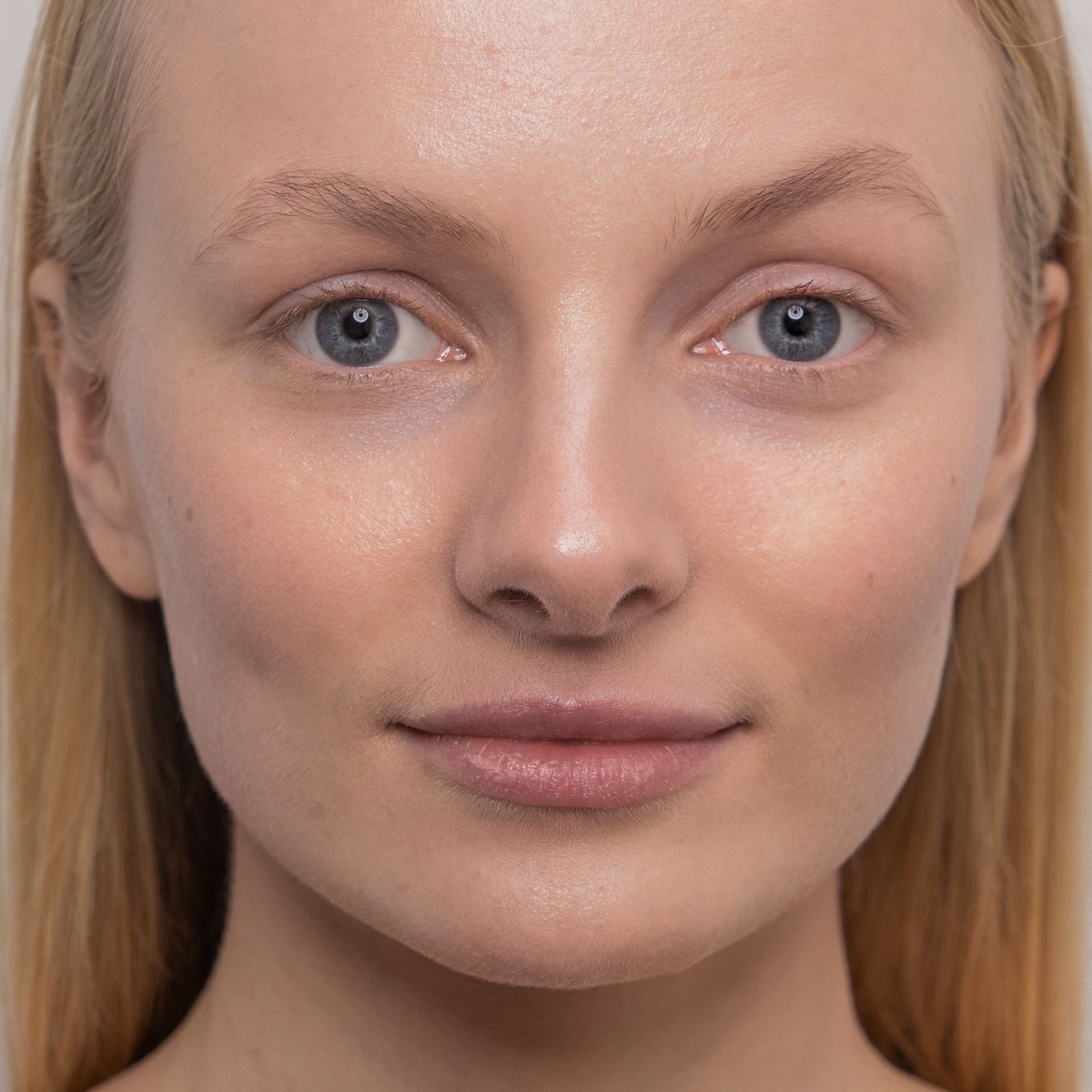 MÁDARA CityCC Hyaluronic Anti-pollution CC Cream SPF15 Light 40 ml