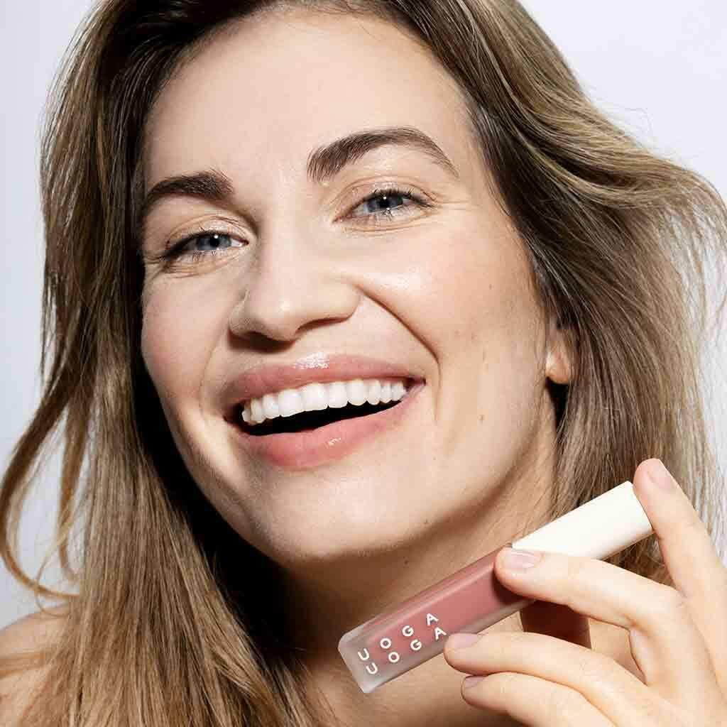Uoga Uoga Nourishing Lip Gloss, Foxberry 5 ml