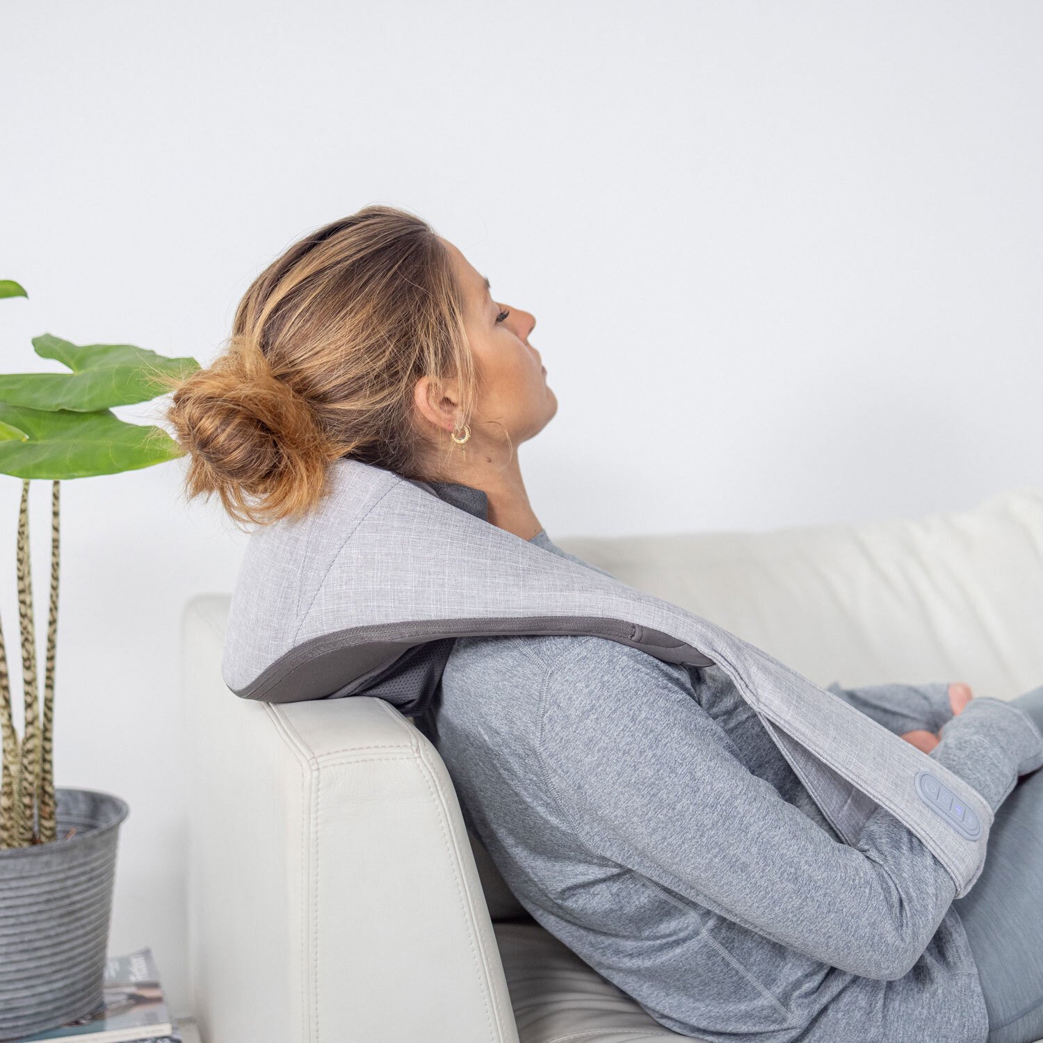 Sharper Image Realtouch Shiatsu Wireless Neck and Back