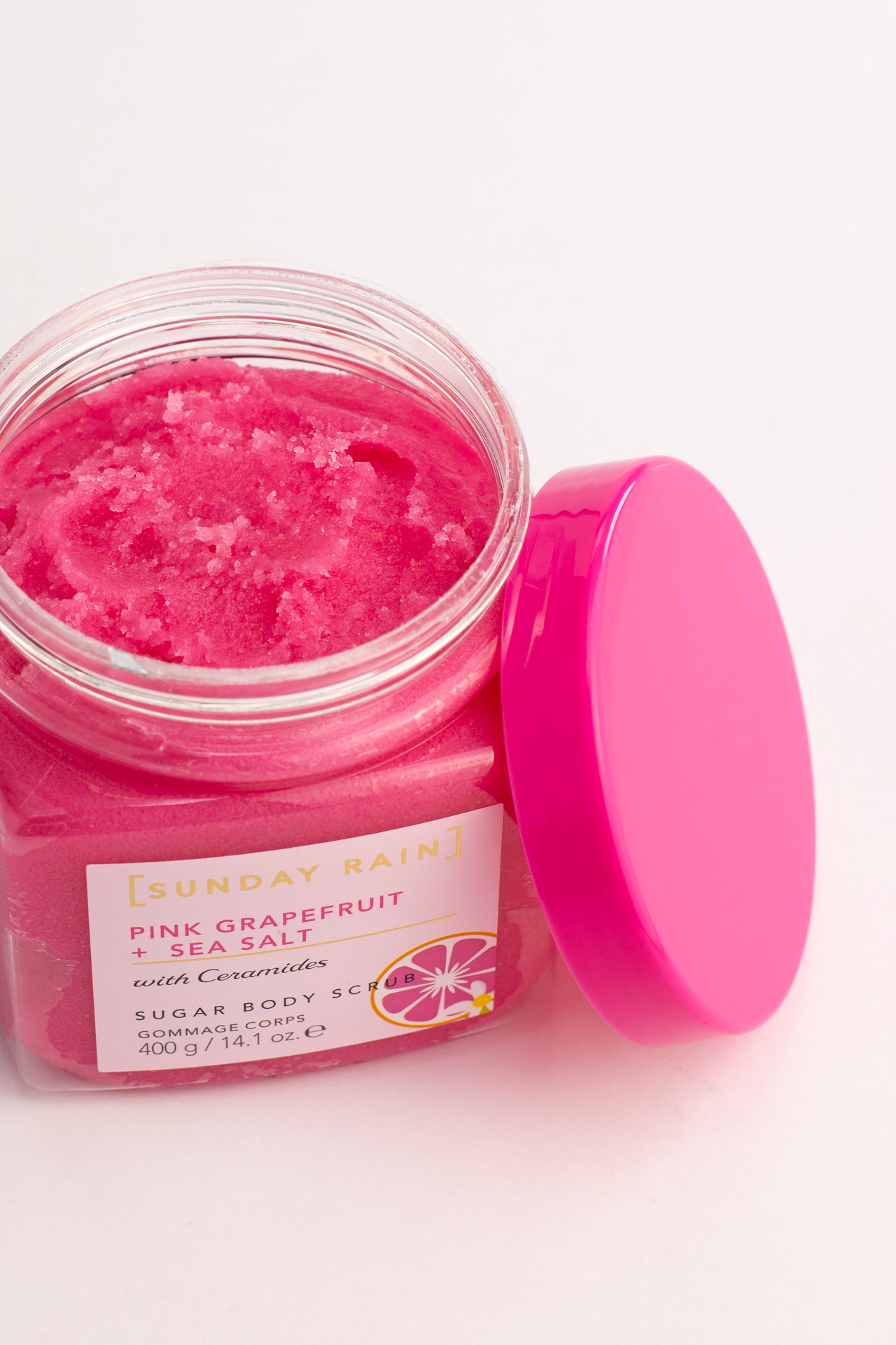 Sunday Rain Pink Grapefruit & Sea Salt Body Scrub 400 g