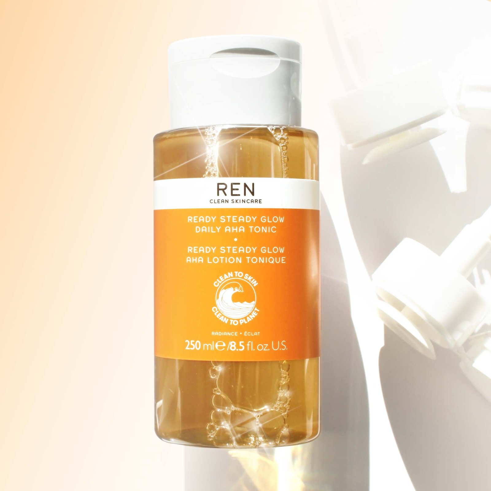 REN Ready Steady Glow Daily AHA Tonic 250 ml