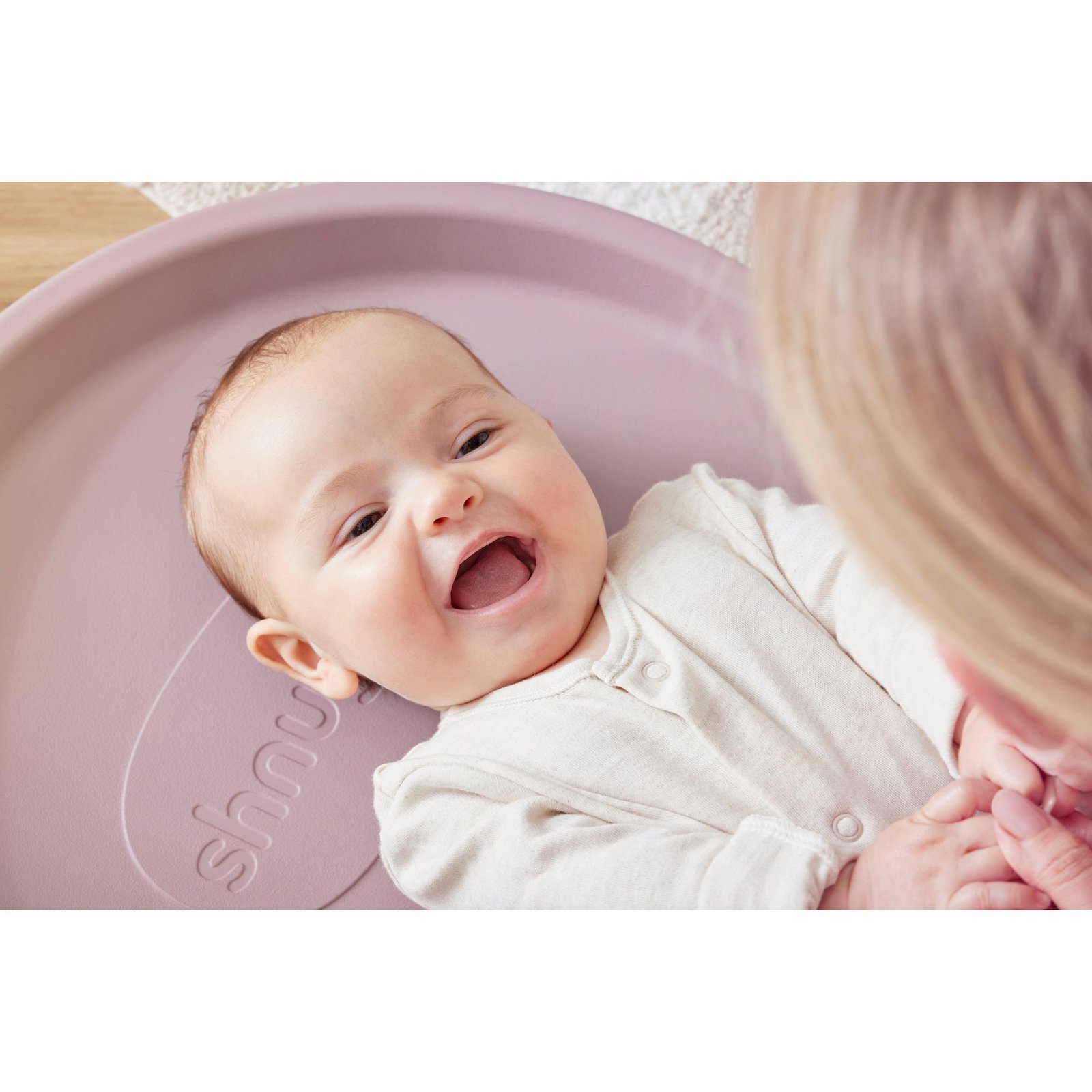 SHNUGGLE Changing Mat Squishy Blossom