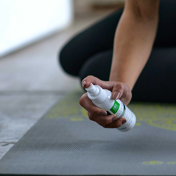 Gaiam Yoga Mat Wash 118 ml