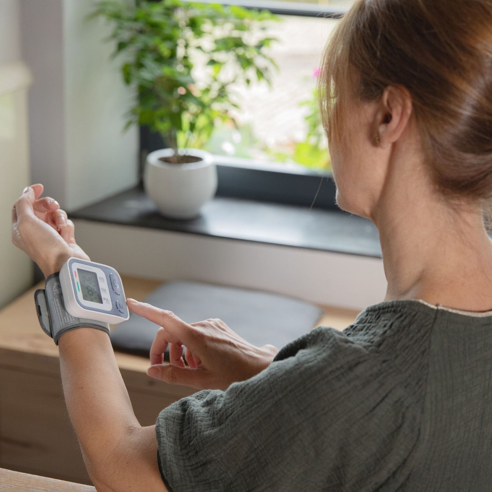Lanaform WBPM-200 Automatisk blodtrycksmätare för handleden med hög noggrannhet