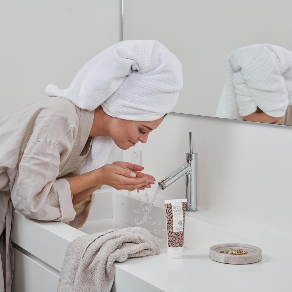 Australian Bodycare Ansiktsrengöring mot finnar 100 ml