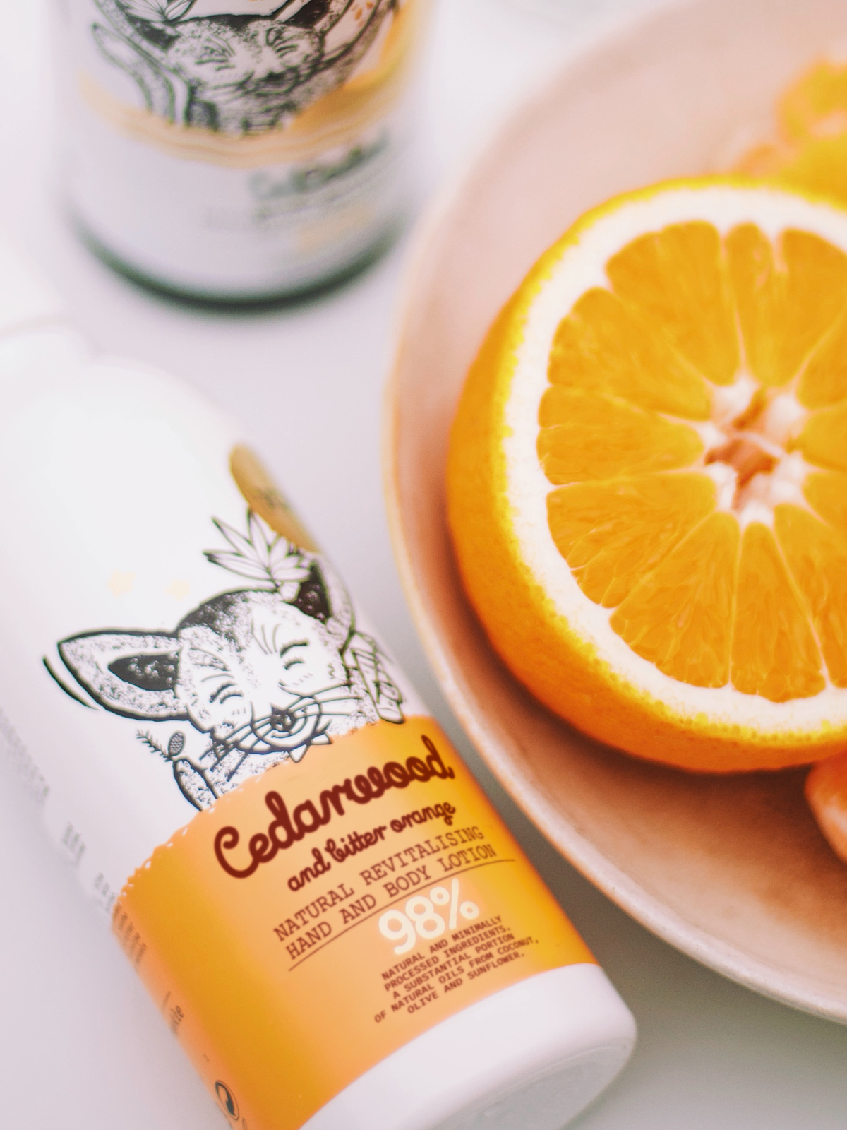 YOPE Hand & Body Lotion Cedarwood & Bitter Orange 300 ml