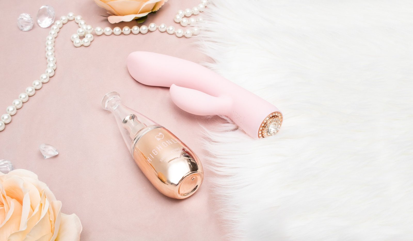 HighOnLove Objects of Pleasure Gift Set