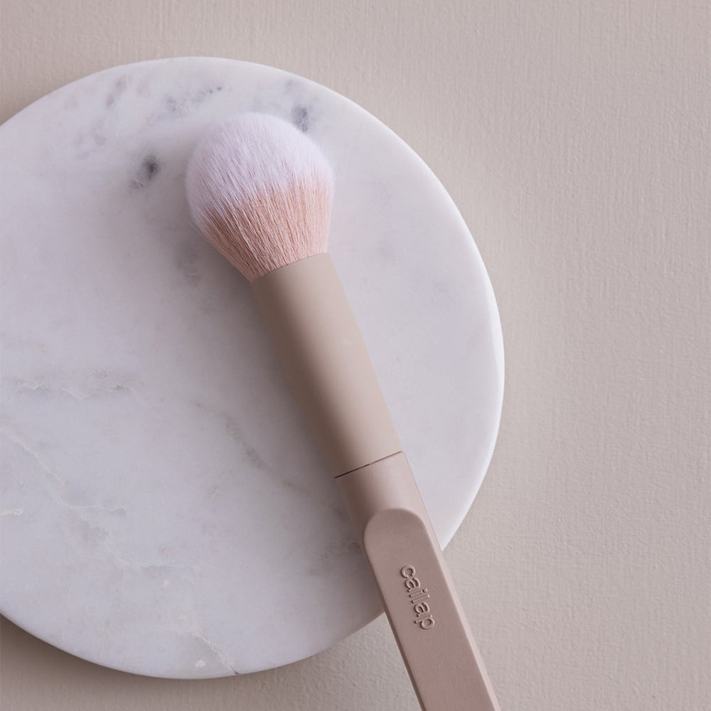 Cailap Large Rounded Brush