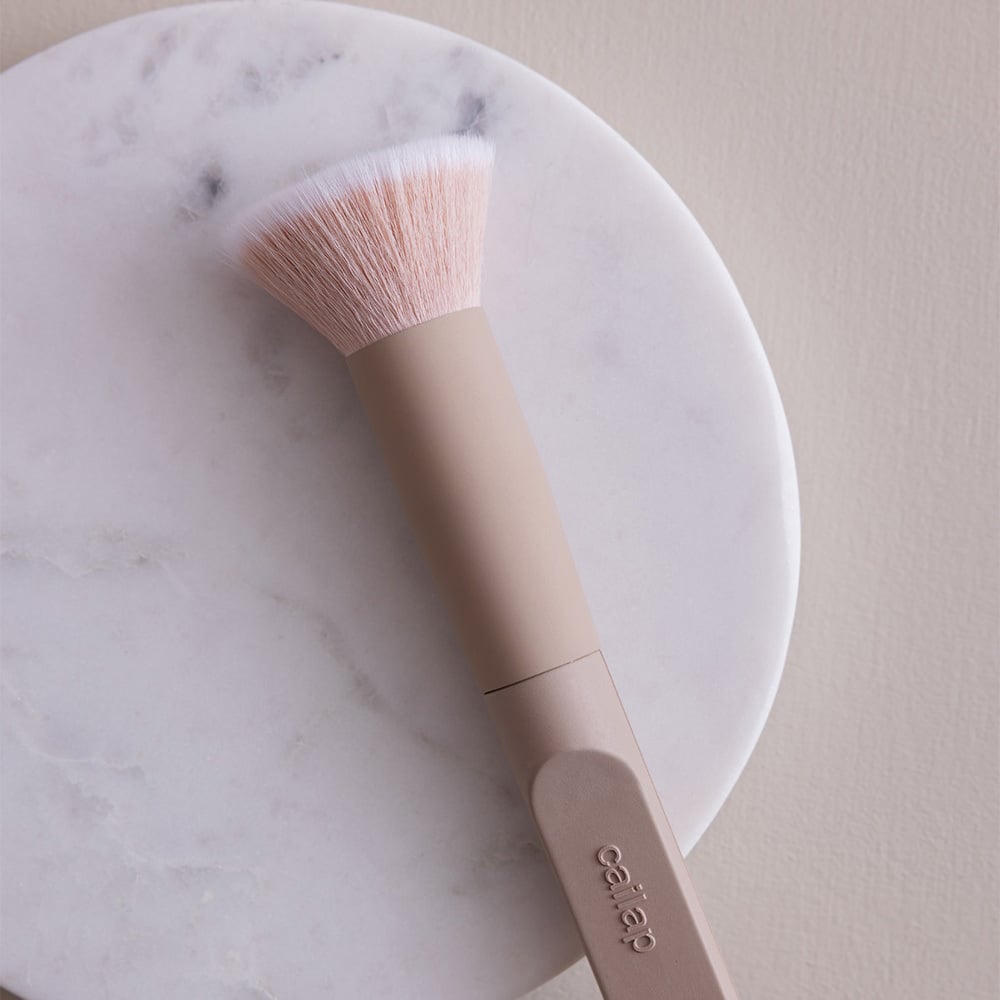 Cailap Flat-ended foundation brush