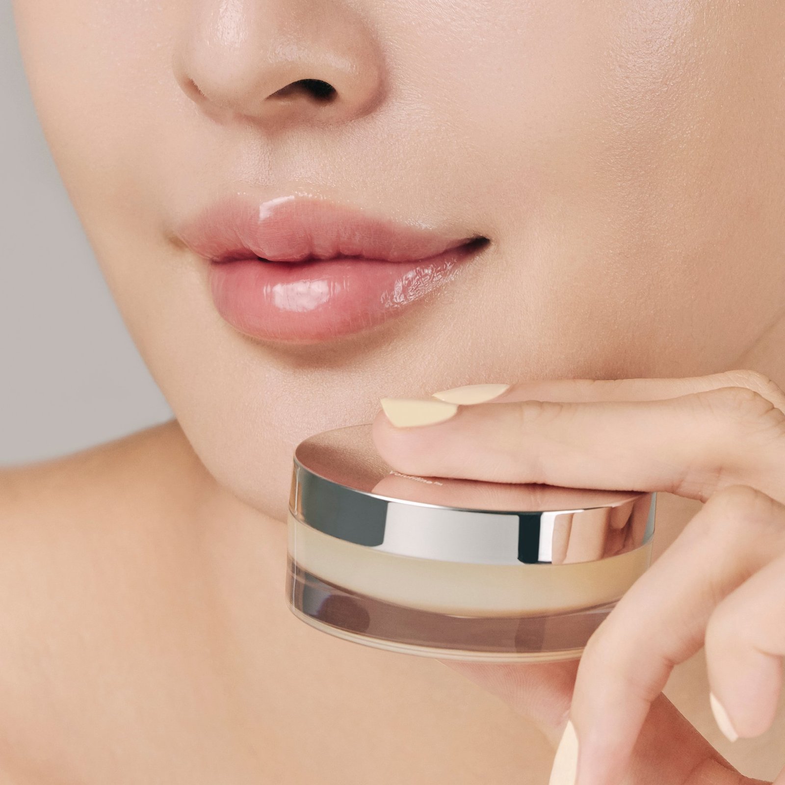 Hwarang' Yuja Sweet Lip Volumizer 15 ml