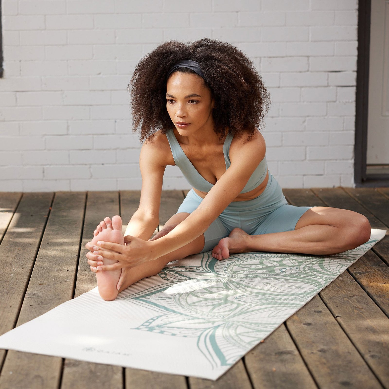 GAIAM Vintage Green Point Yoga Mat 5mm Classic Printed 1 st