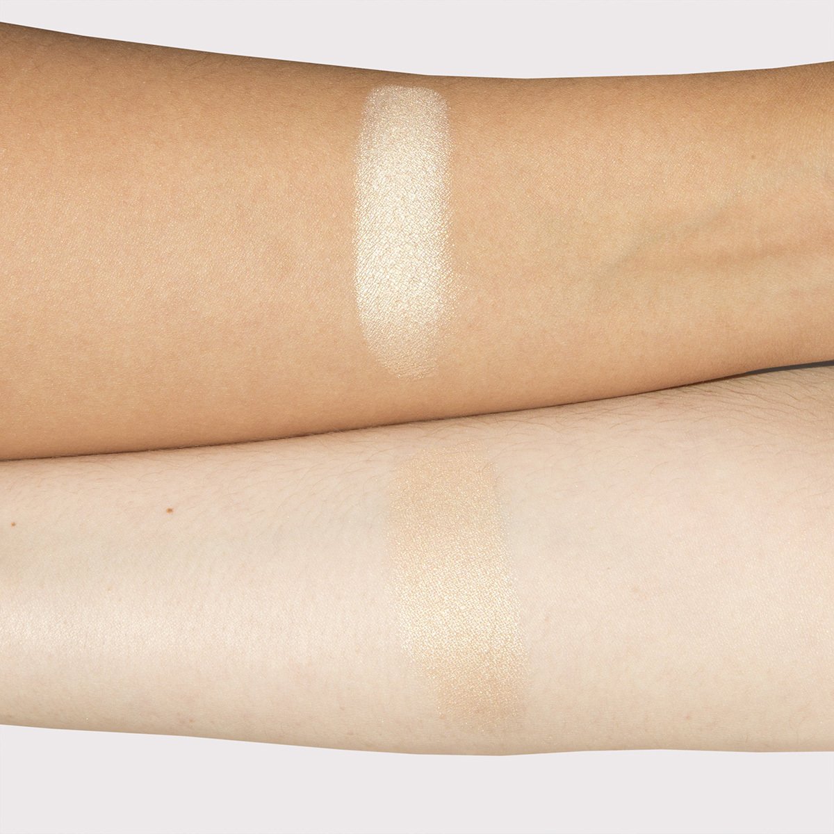 theBalm Mary-Lou Manizer Highlighter