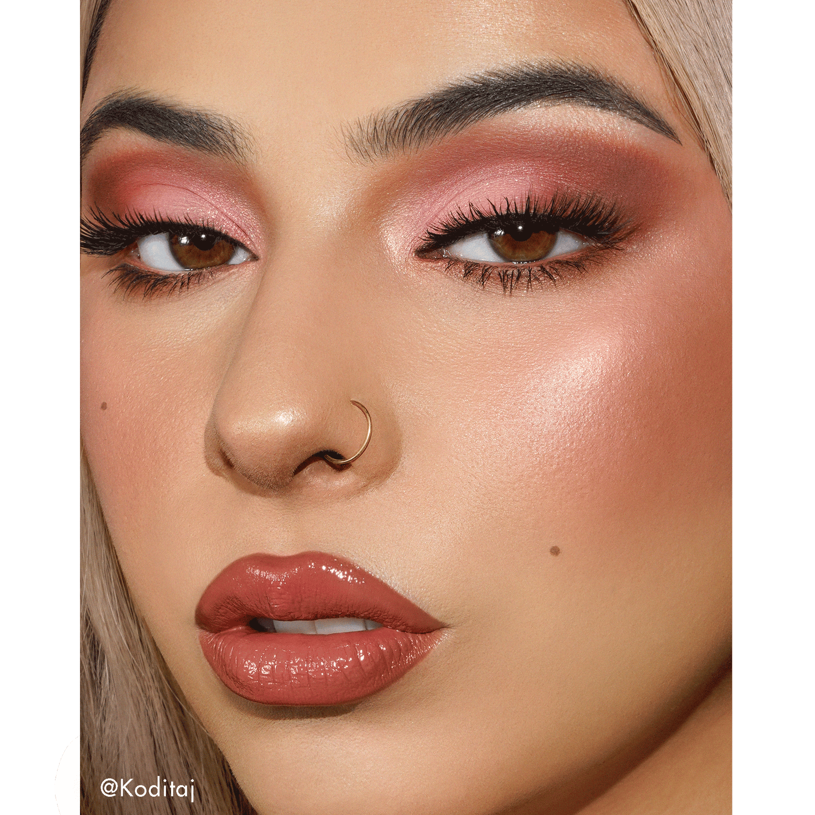 Milani Baked All Inclusive Eye Cheek & Face Palette Light To Medium 11 g