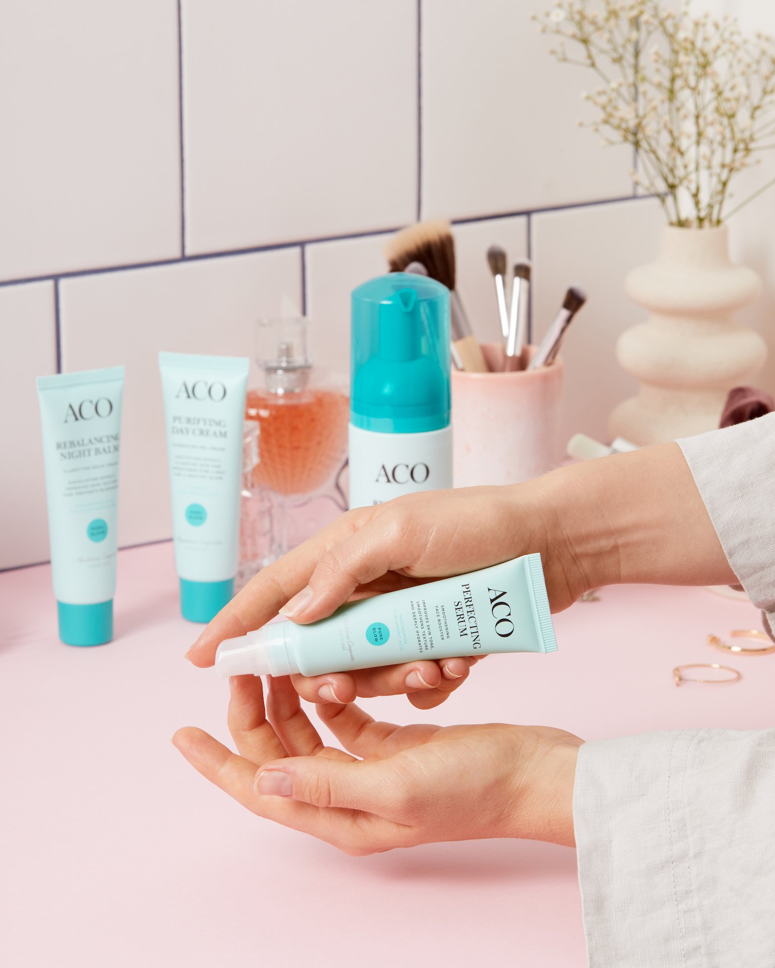 ACO Pure Glow Perfecting Serum