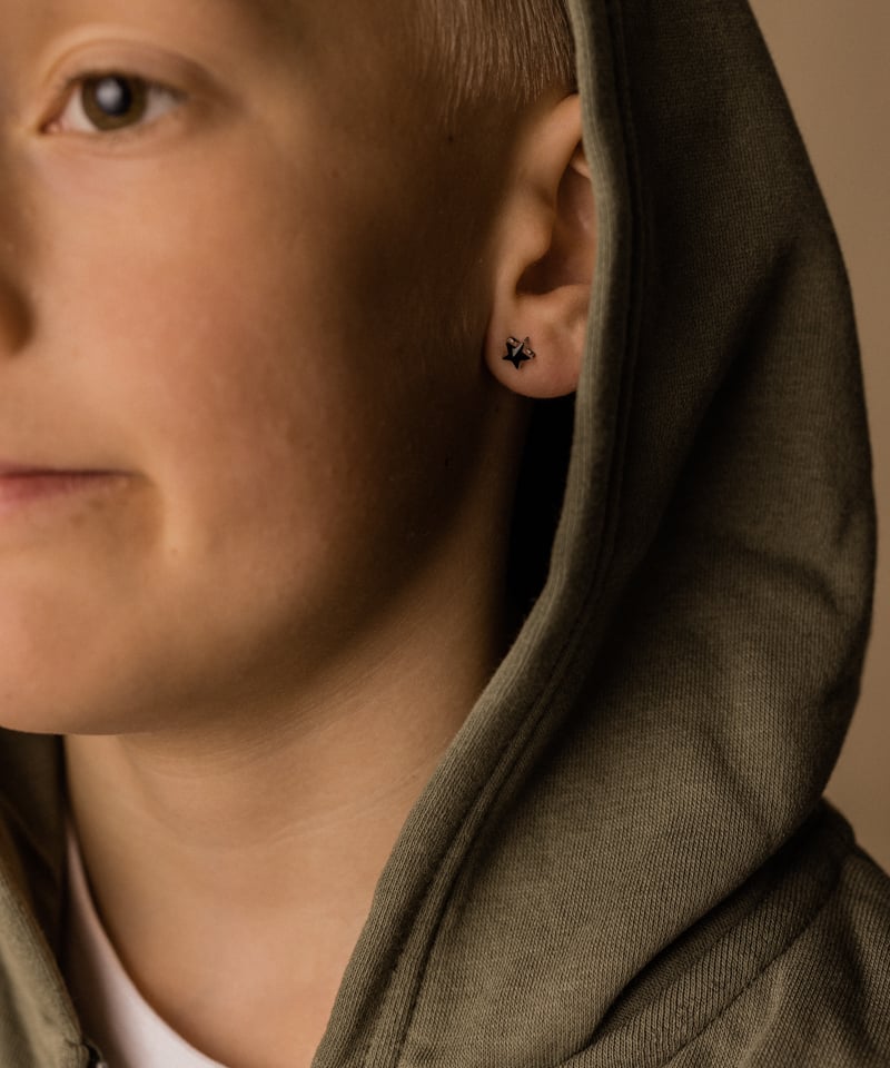 Blomdahl Örhängen MP Star Jet 6 mm 1 par