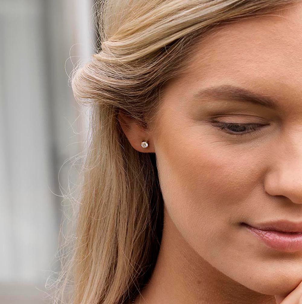 Blomdahl Örhängen GT Tiffany CZ White 5 mm 1 par