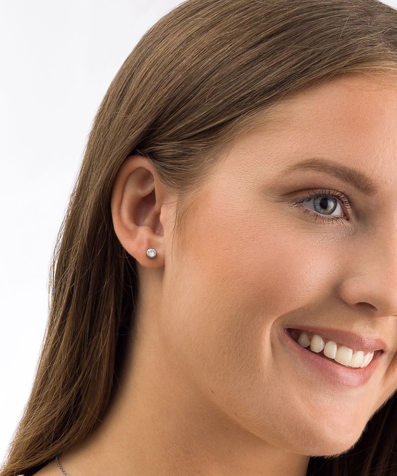 Blomdahl Örhängen ST Bezel 5 mm Crystal 1 par