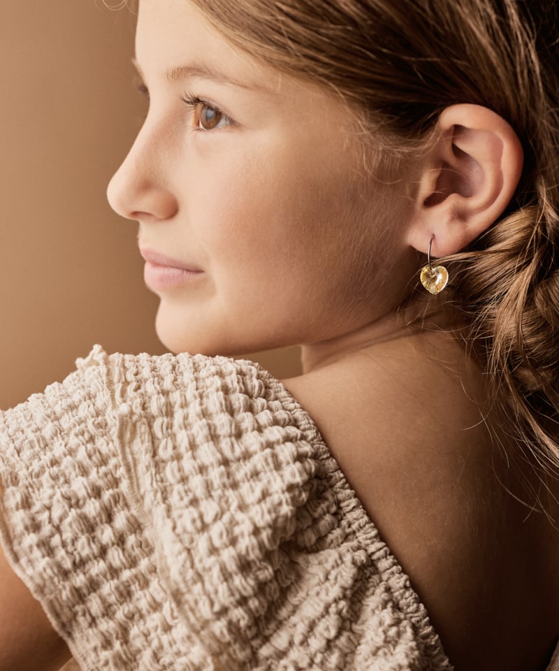 Blomdahl Örhängen NT Heart 10 mm Rainbow 1 par