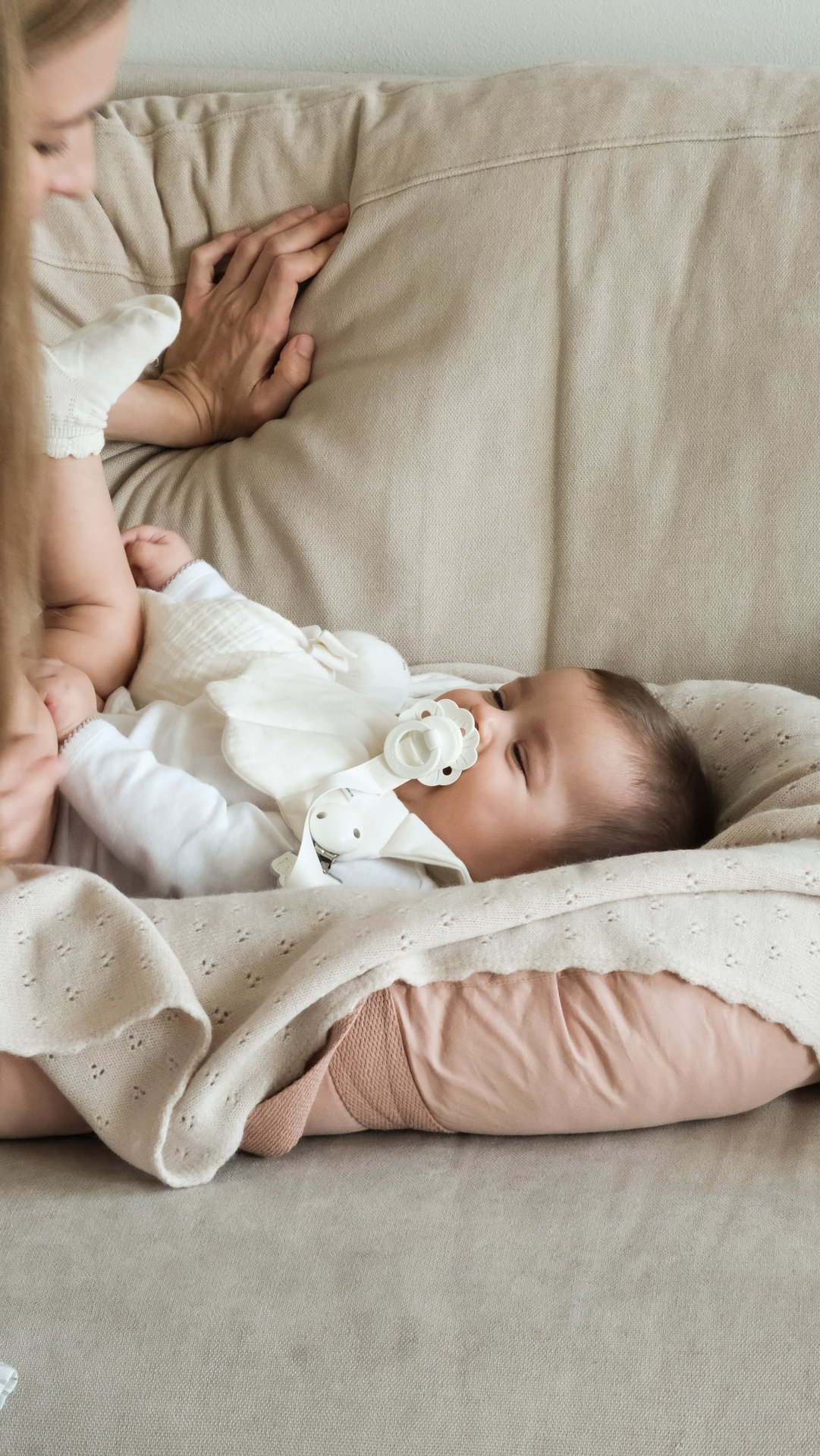 Elodie Binky Bloom Napp +3m Vanilla White