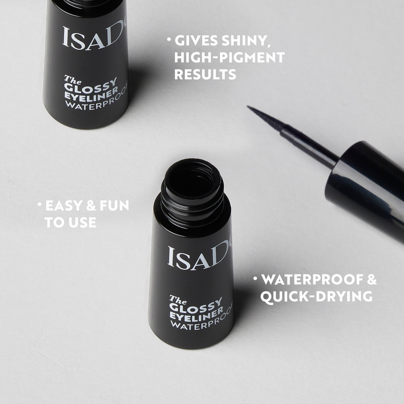 IsaDora Glossy Eyeliner 40 Chrome Black 2,5 ml
