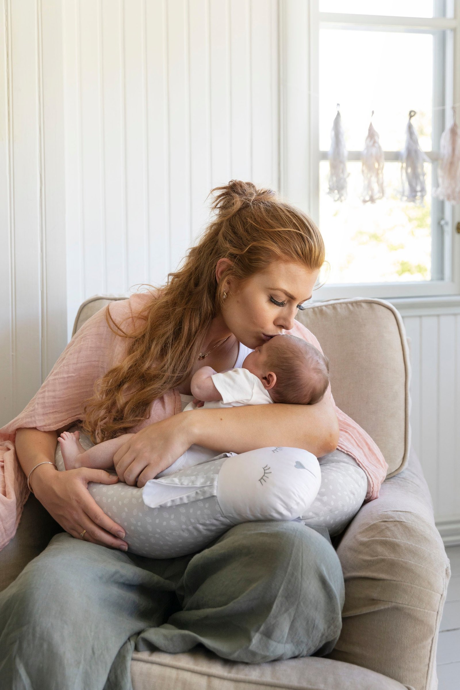 Vinter & Bloom Nordic Leaf Bumper Buddy Calm Grey