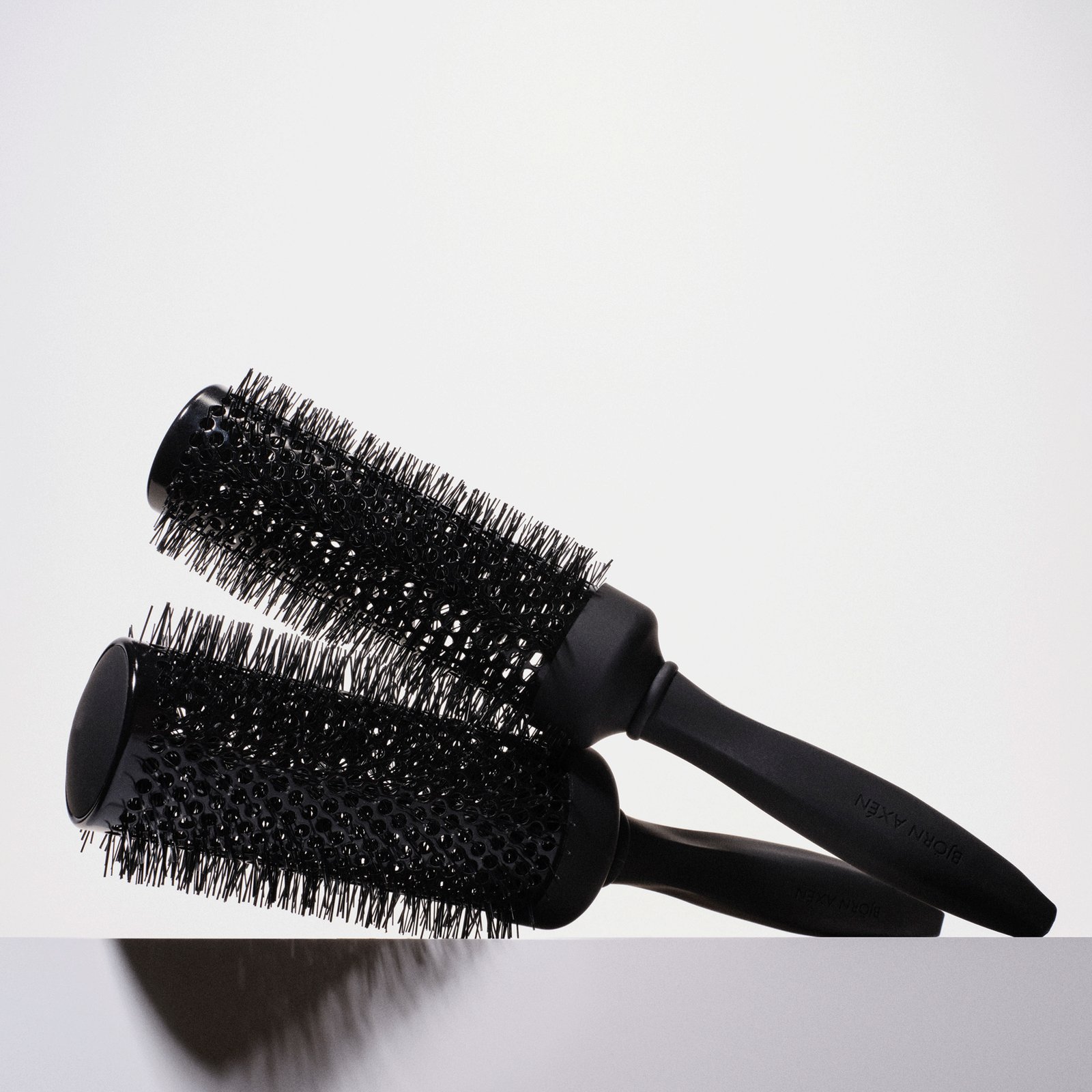 Björn Axén Blowout Long barrel Brush 43 mm