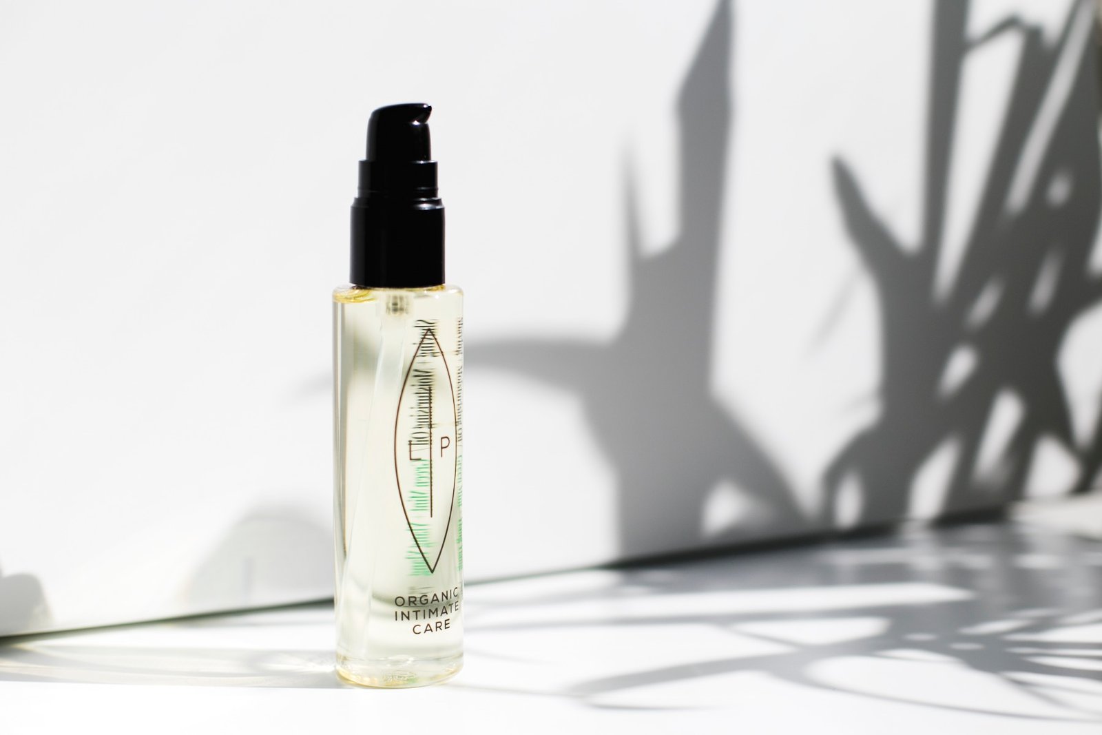 Lip Intimate Cleansing Care Cleansing + Moisturising Oil Coconut & Vanilla 75 ml