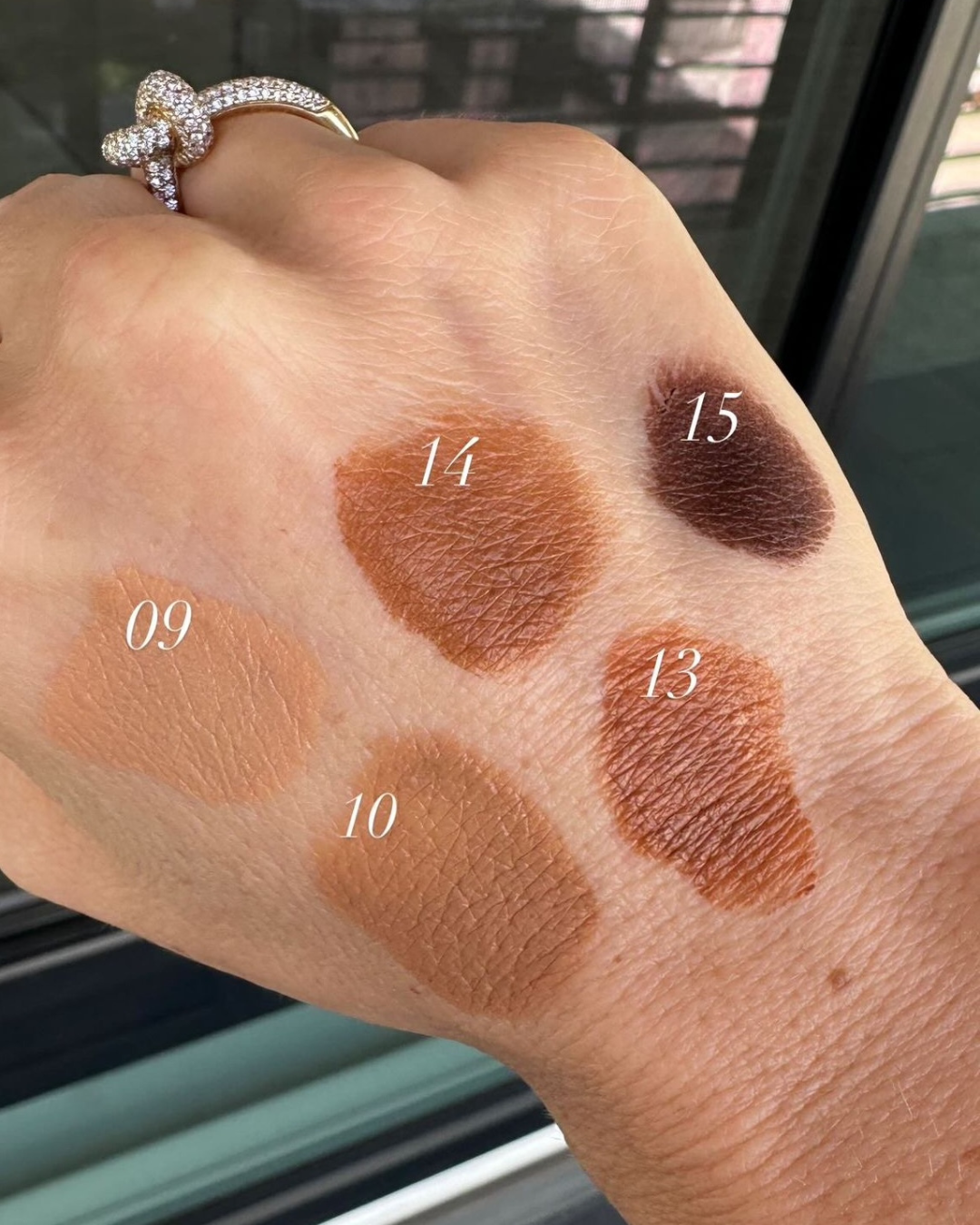 SWEED Glass Skin Foundation 10