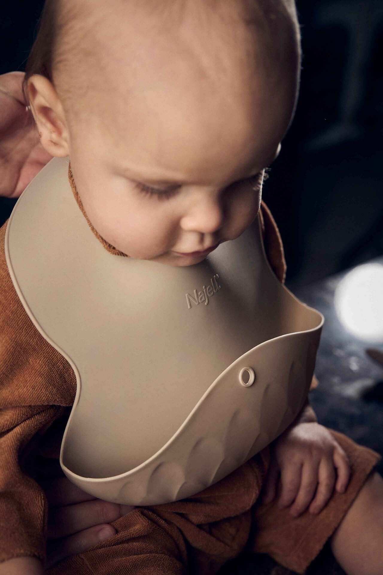 Najell Silicone Bib - Dune Beige